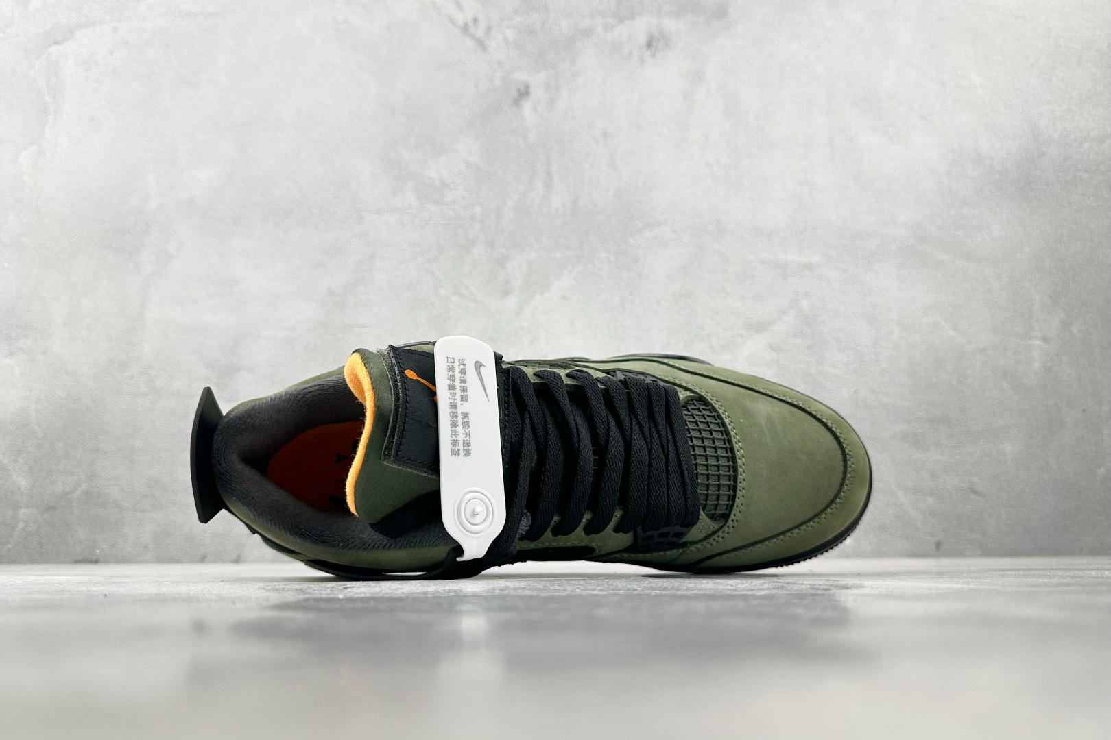 UNDEFEATED x Jordan Air Jordan 4 橄榄色 IB1854-200