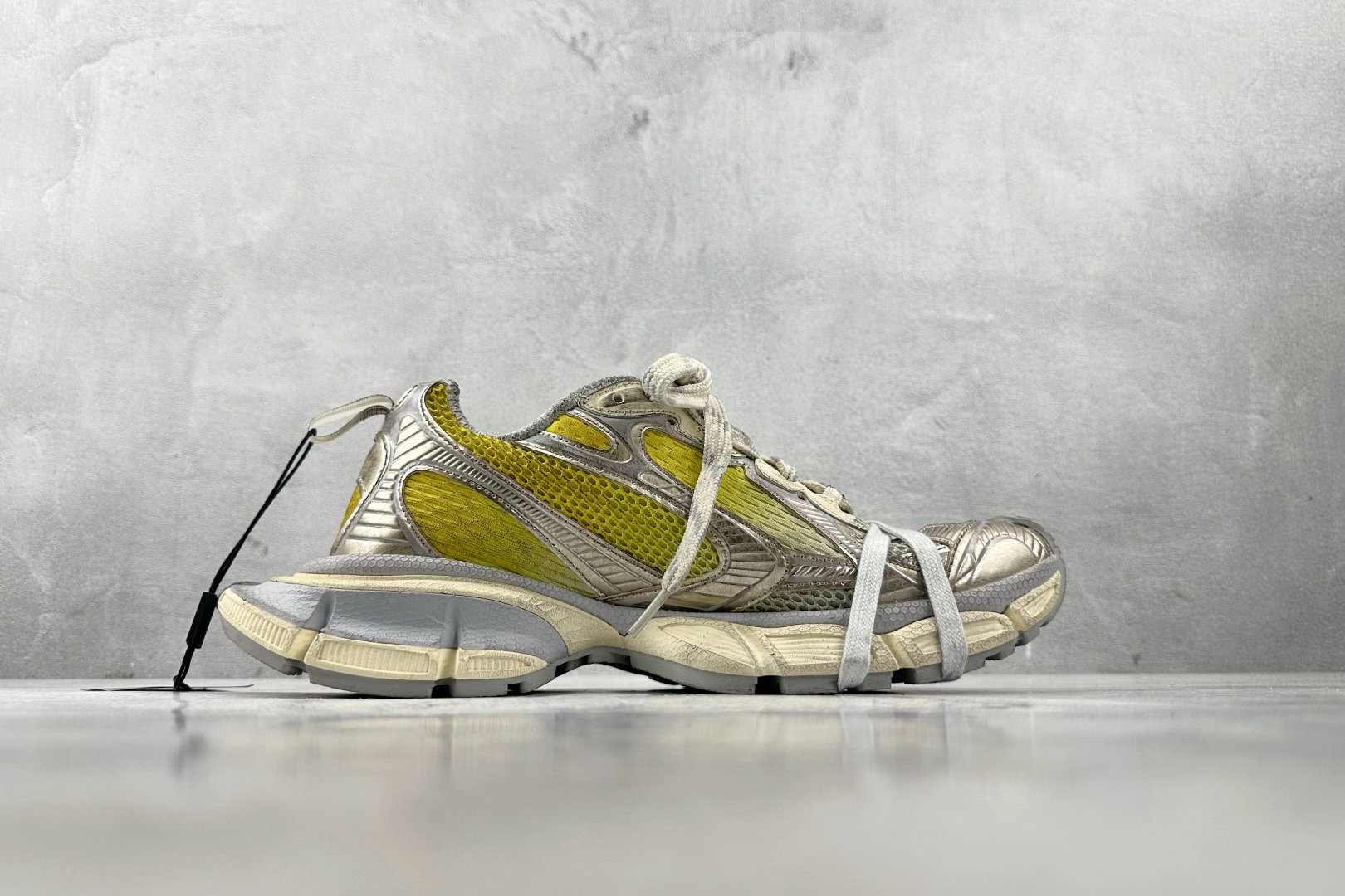 最新外贸批次 Balenciaga 巴黎世家 3XL 黄白灰 734734W3XGM7901