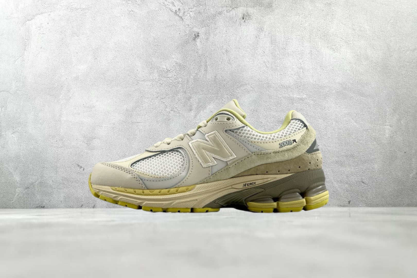  C 版大厂出品 配色 New Balance NB 2002R 系列