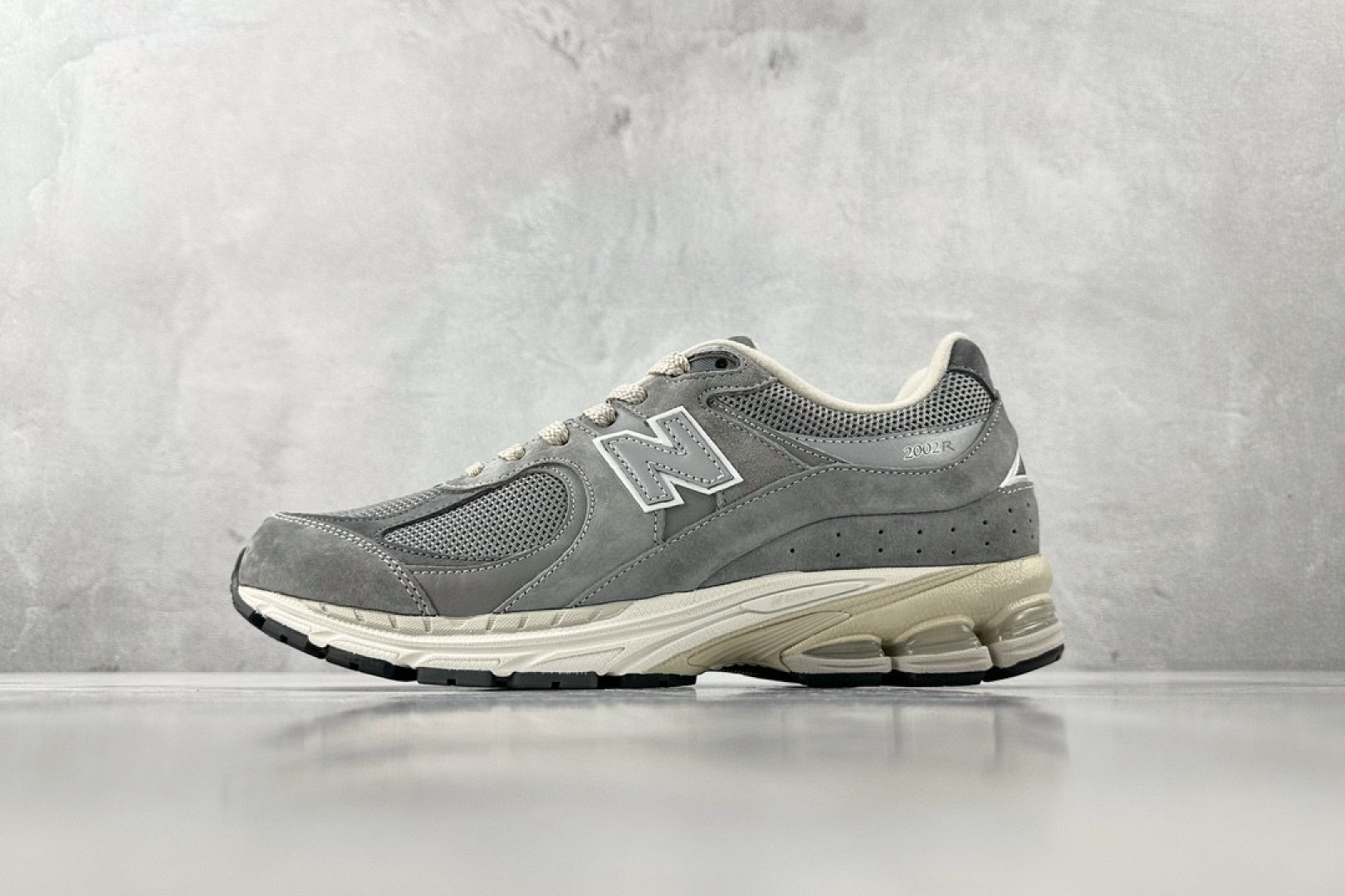  C 版大厂出品 配色 New Balance NB 2002R 系列
