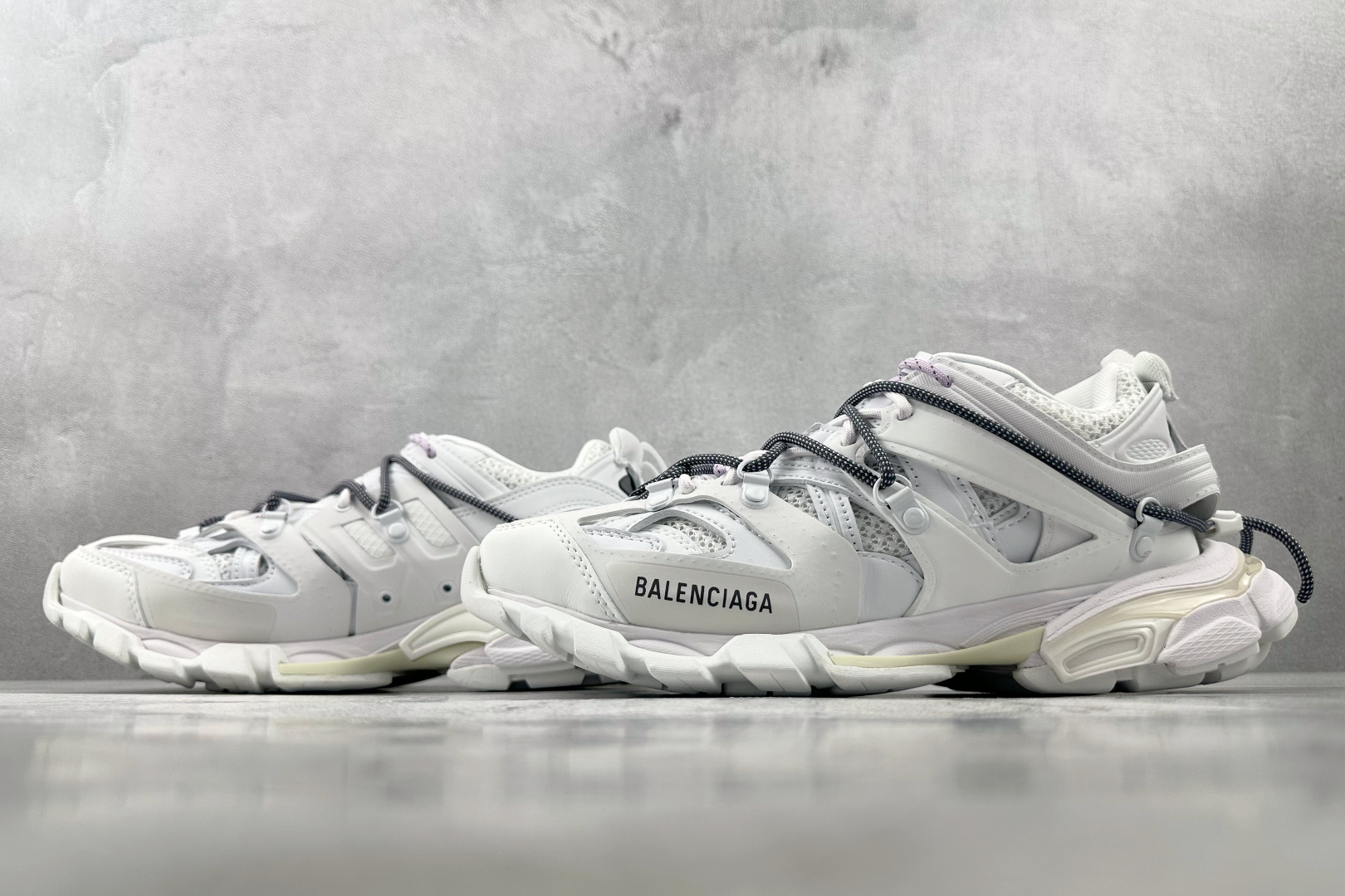 代购版 Balenciaga巴黎世家 Track Trail 圆头系带 白色 800590WTRHK9050
