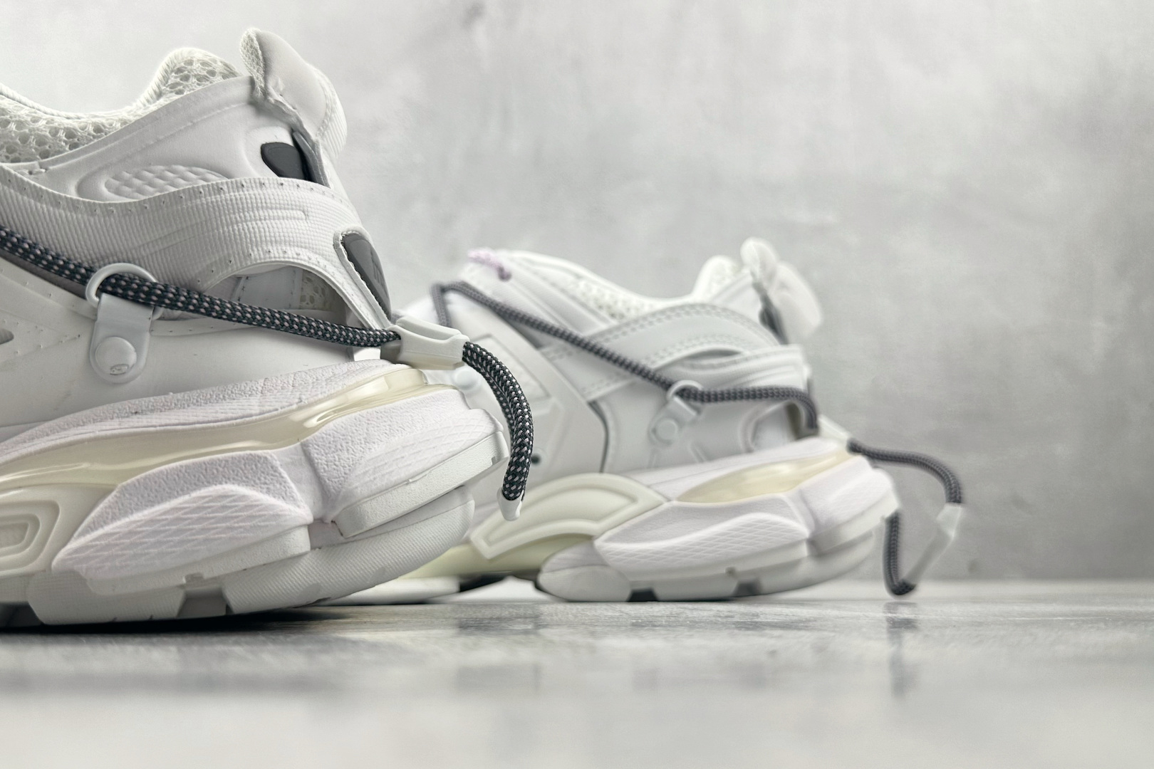 代购版 Balenciaga巴黎世家 Track Trail 圆头系带 白色 800590WTRHK9050