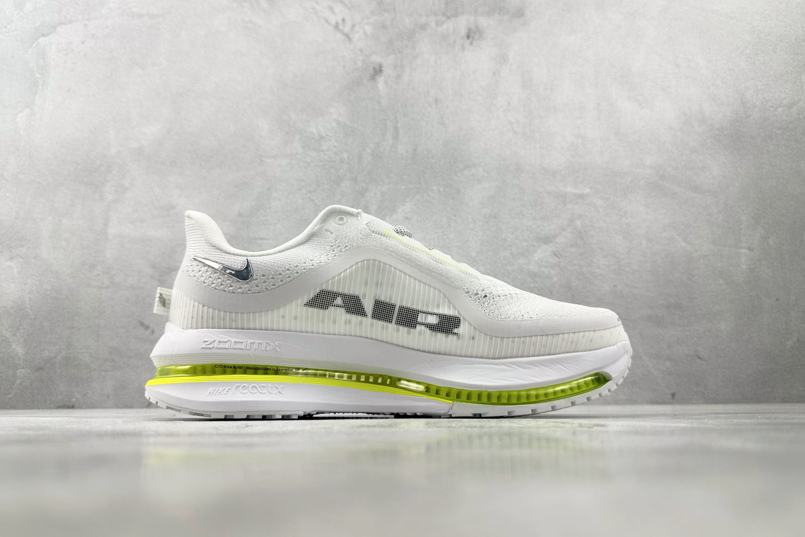 320 平台爆款 Nike Pegasus Premium 白绿色 HQ2592-100