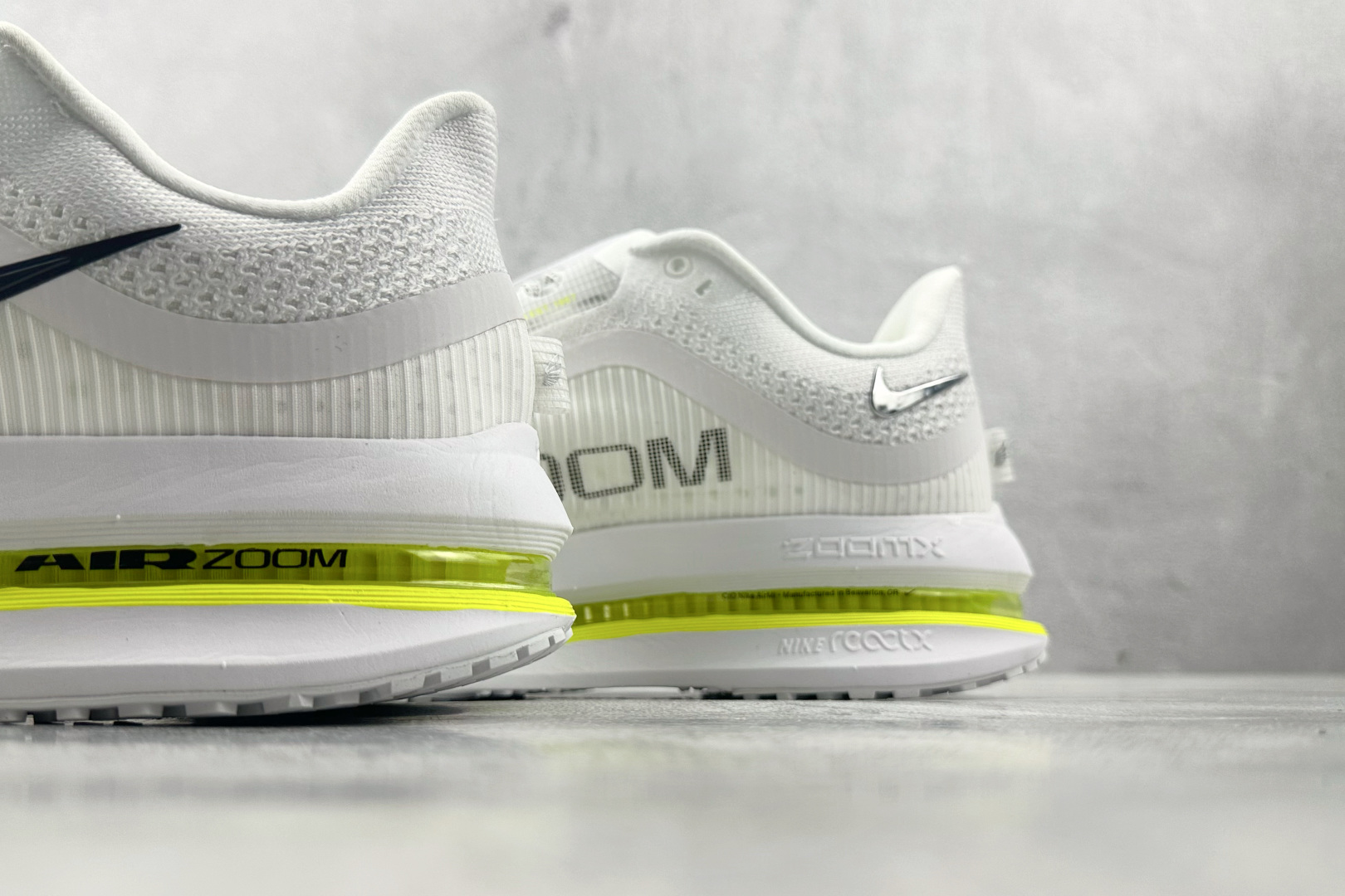320 平台爆款 Nike Pegasus Premium 白绿色 HQ2592-100