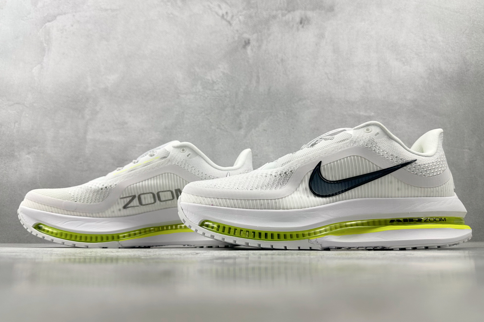 320 平台爆款 Nike Pegasus Premium 白绿色 HQ2592-100