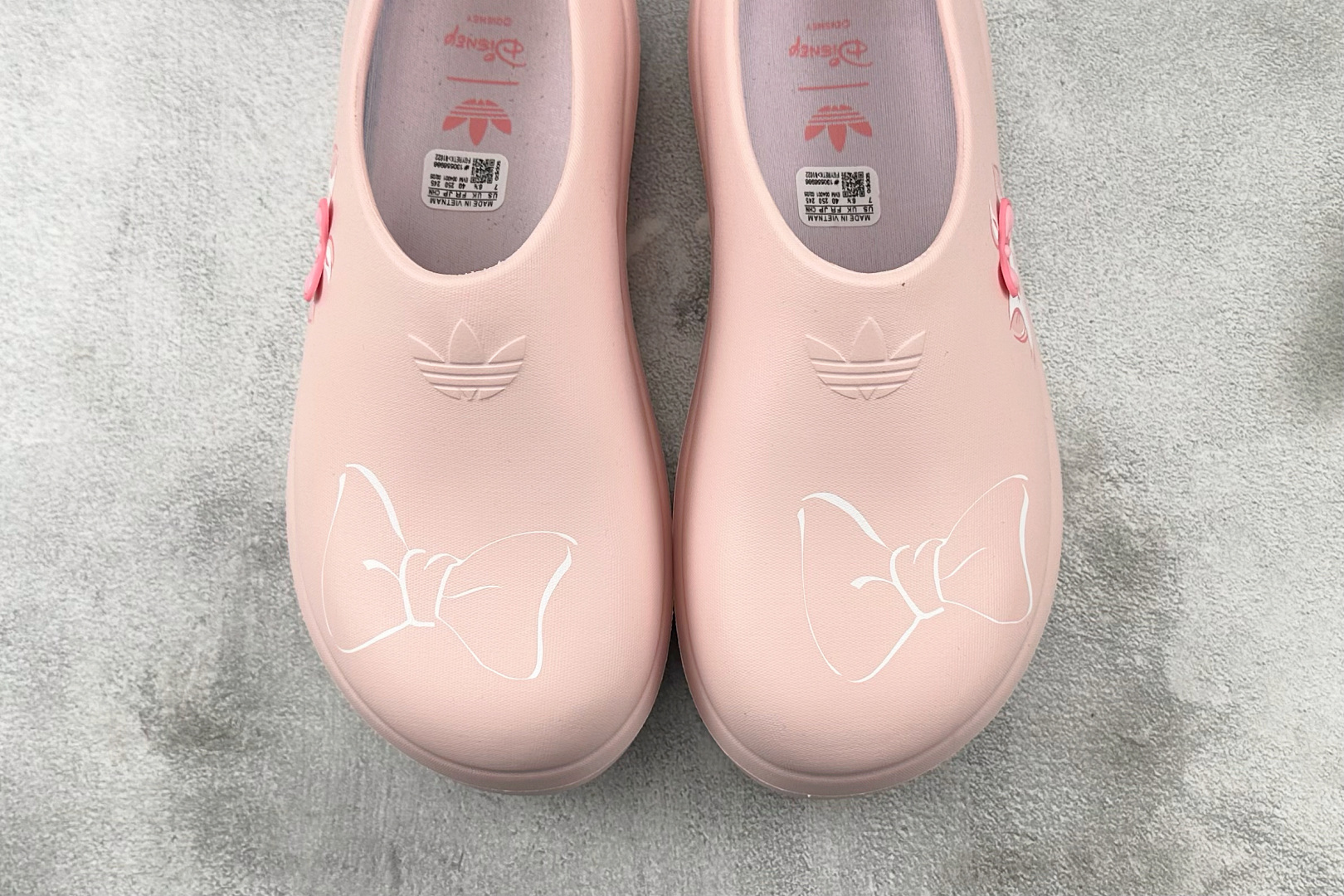 迪士尼《猫儿历险记》× adidas originals ADIFOMSTAN MULE 粉色 JR7150