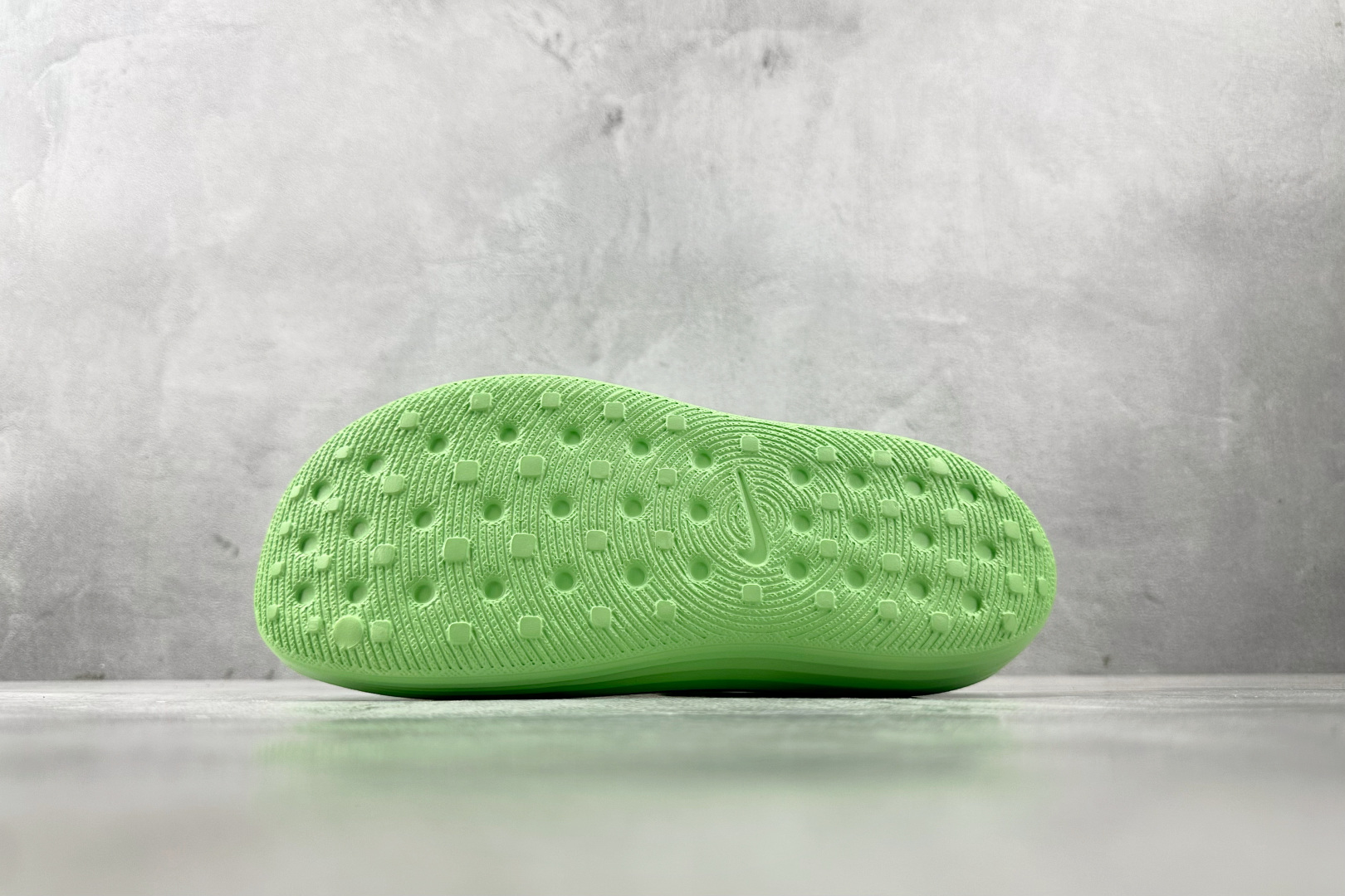 Nike ReactX Rejuven8 Slide Barely Volt 绿色 HV4479-700
