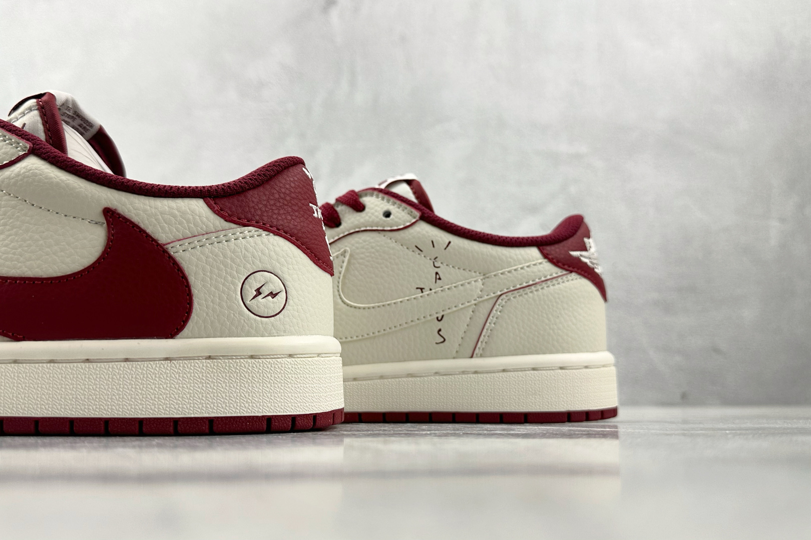 定制 Air Jordan 1 Low ow SP 倒钩联名 米白红 LK1099-066