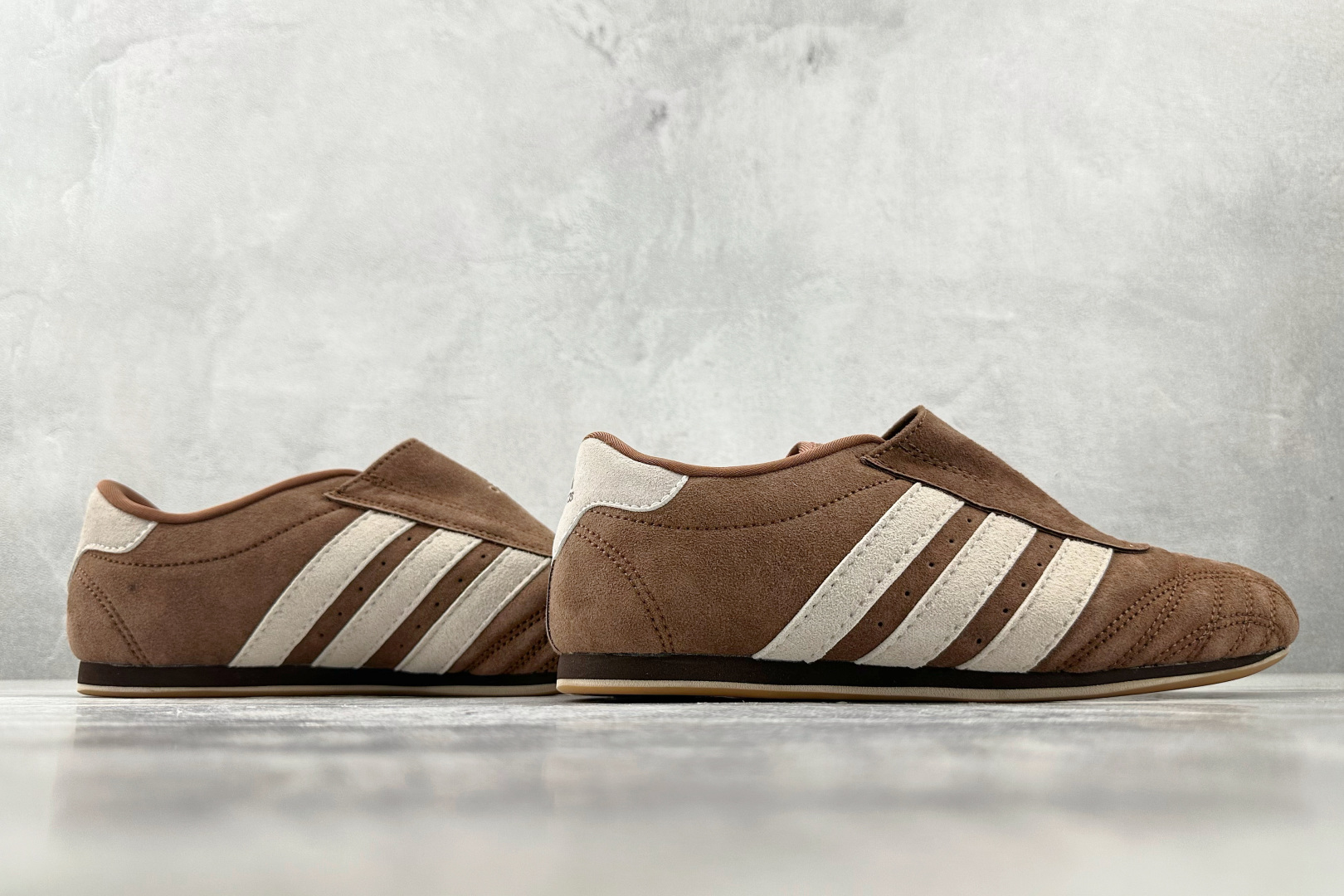 出口订单 adidas TAEKWONDO 深棕 JQ3605
