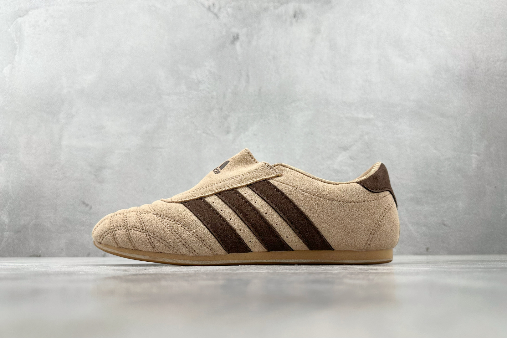 出口订单 adidas TAEKWONDO 浅棕 JQ3606