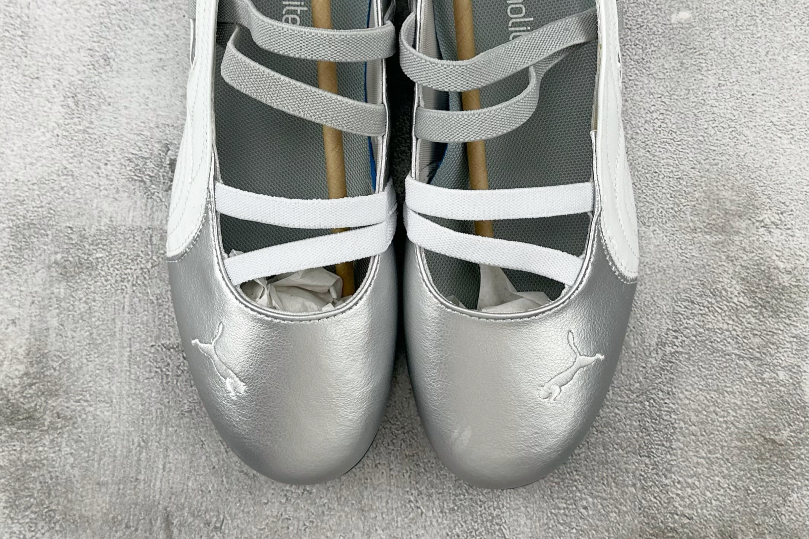 150 平台爆款 PUMA speedcat Ballet 银白色 401581-01-Chinese UA Cheap High Quatity Brand Clothes Bags handbags Sneakers wholesale wholesaler seller from China Factory suppliers Fashion Clothing Shoes best Quality Beautiful Price 150 平台爆款 PUMA speedcat Ballet 银白色 401581-01