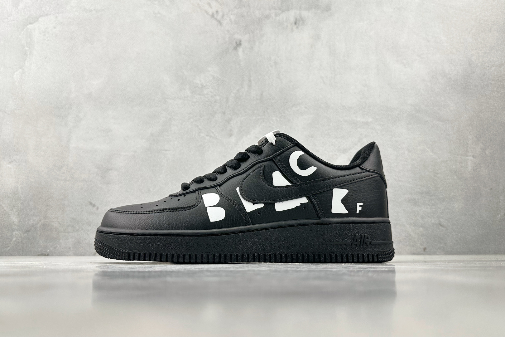 Black COMME des GARCONS x Nike Air Force 1 LOW 黑色 IB9949-001