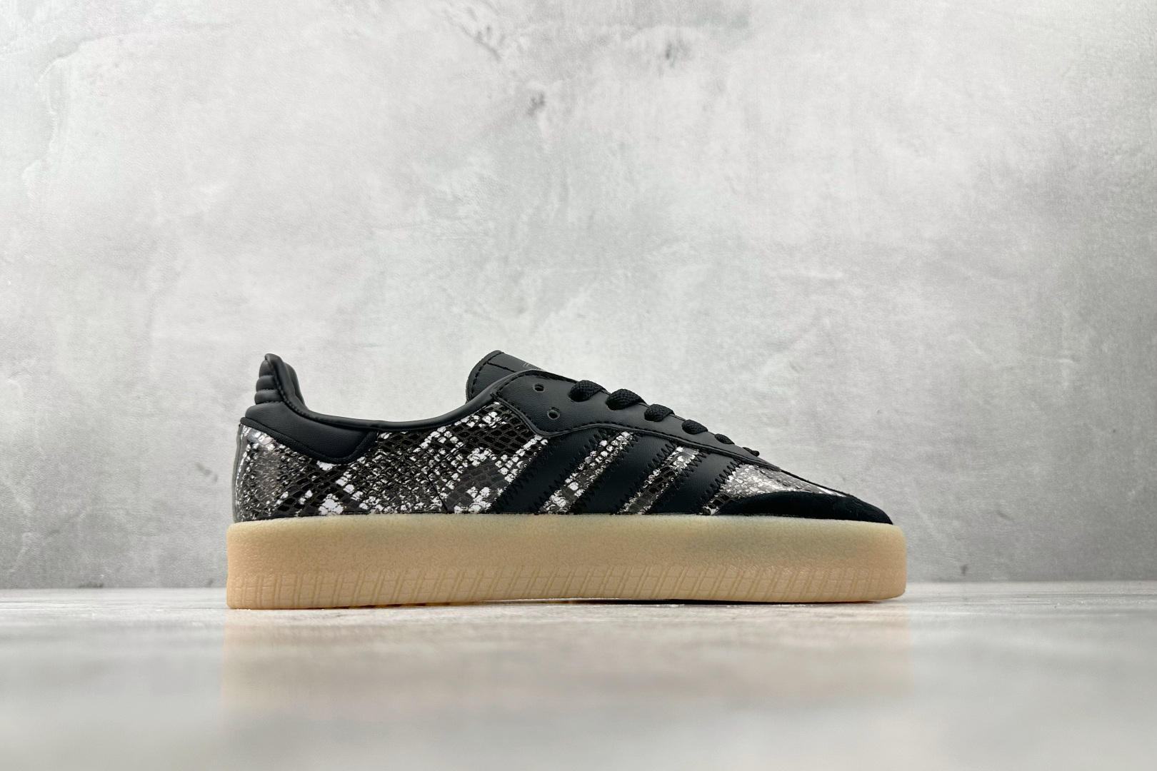 出口订单 adidas originals SAMBAE 黑色 JQ0257