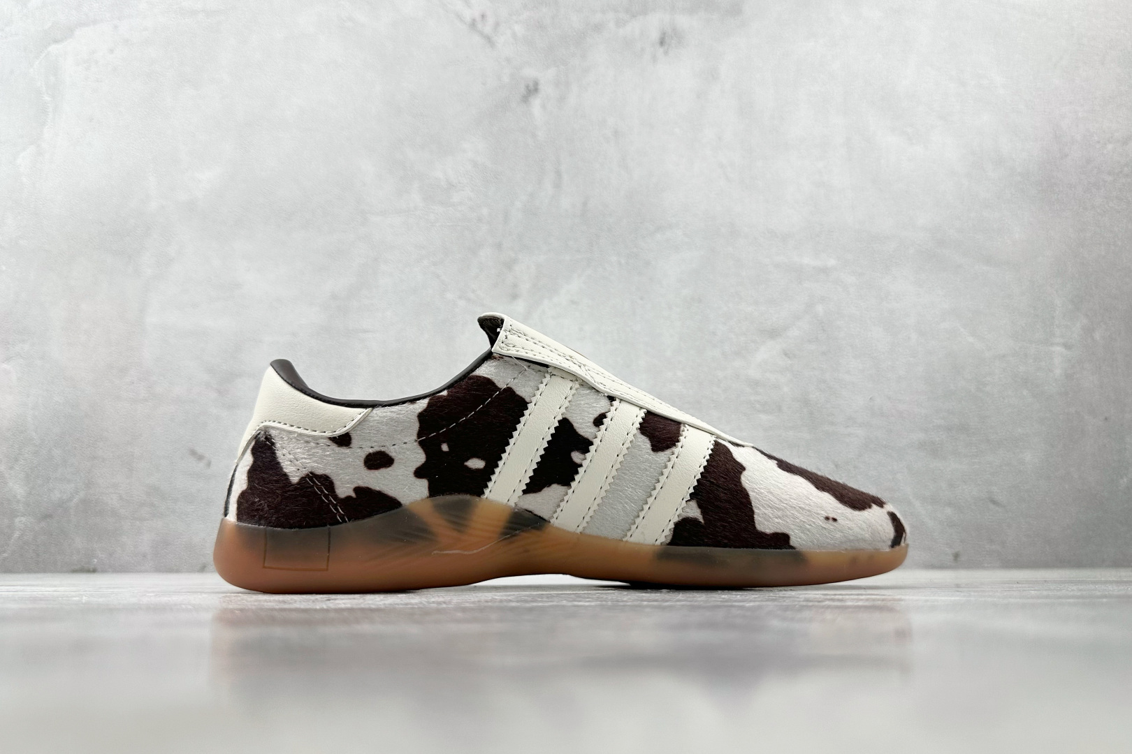 出口订单 adidas TAEKWONDO MEI W OFF 白黑色 JS0297