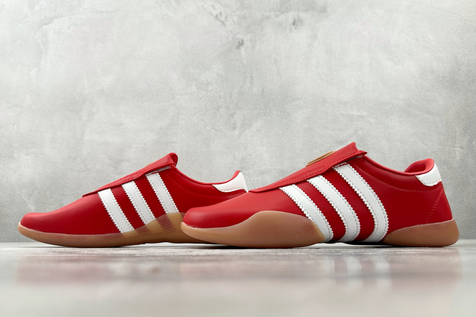 出口订单 adidas TAEKWONDO MEI 红白色 JR2646
