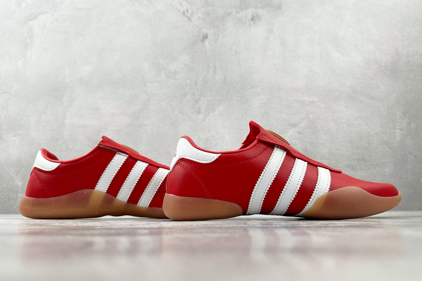 出口订单 adidas TAEKWONDO MEI 红白色 JR2646