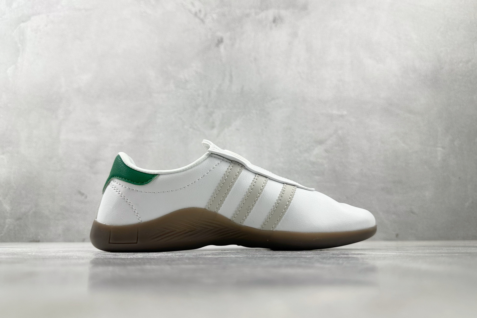 出口订单 KITH x adidas TAEKWONDO MEI白绿 JP8430