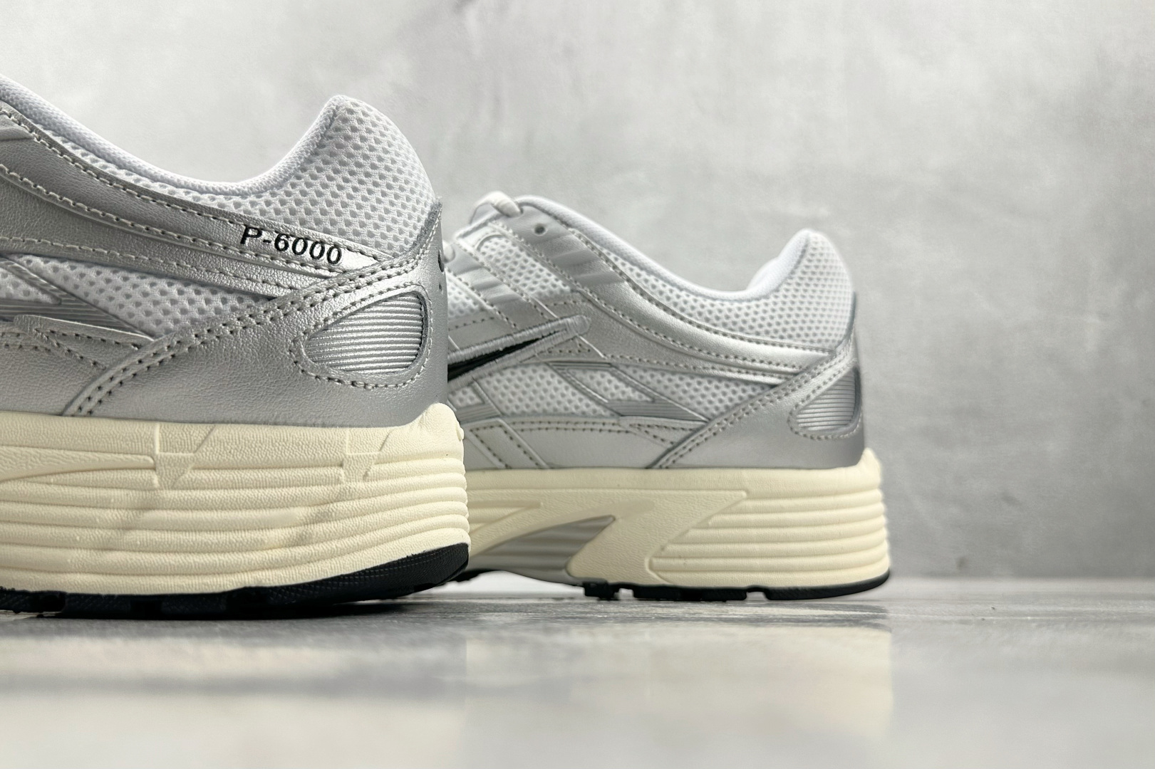 200 原鞋开发 原数据档案 Nike P-6000 银色 CD6404-105