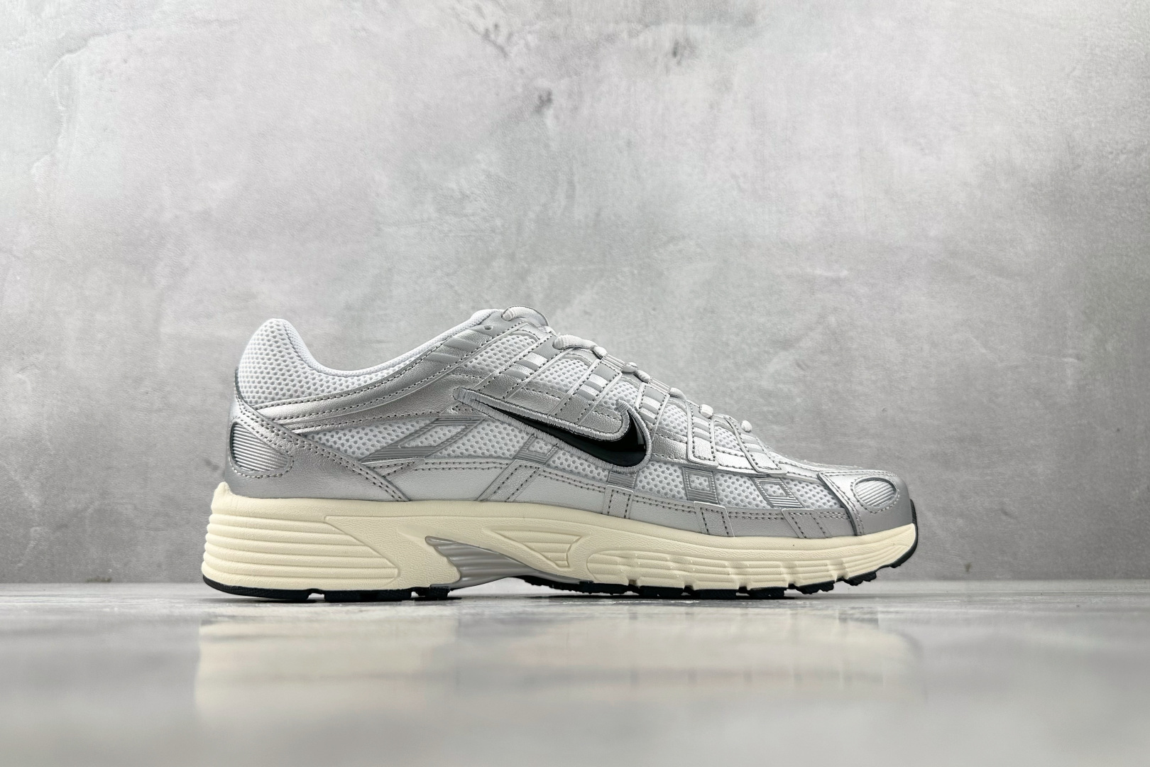 200 原鞋开发 原数据档案 Nike P-6000 银色 CD6404-105
