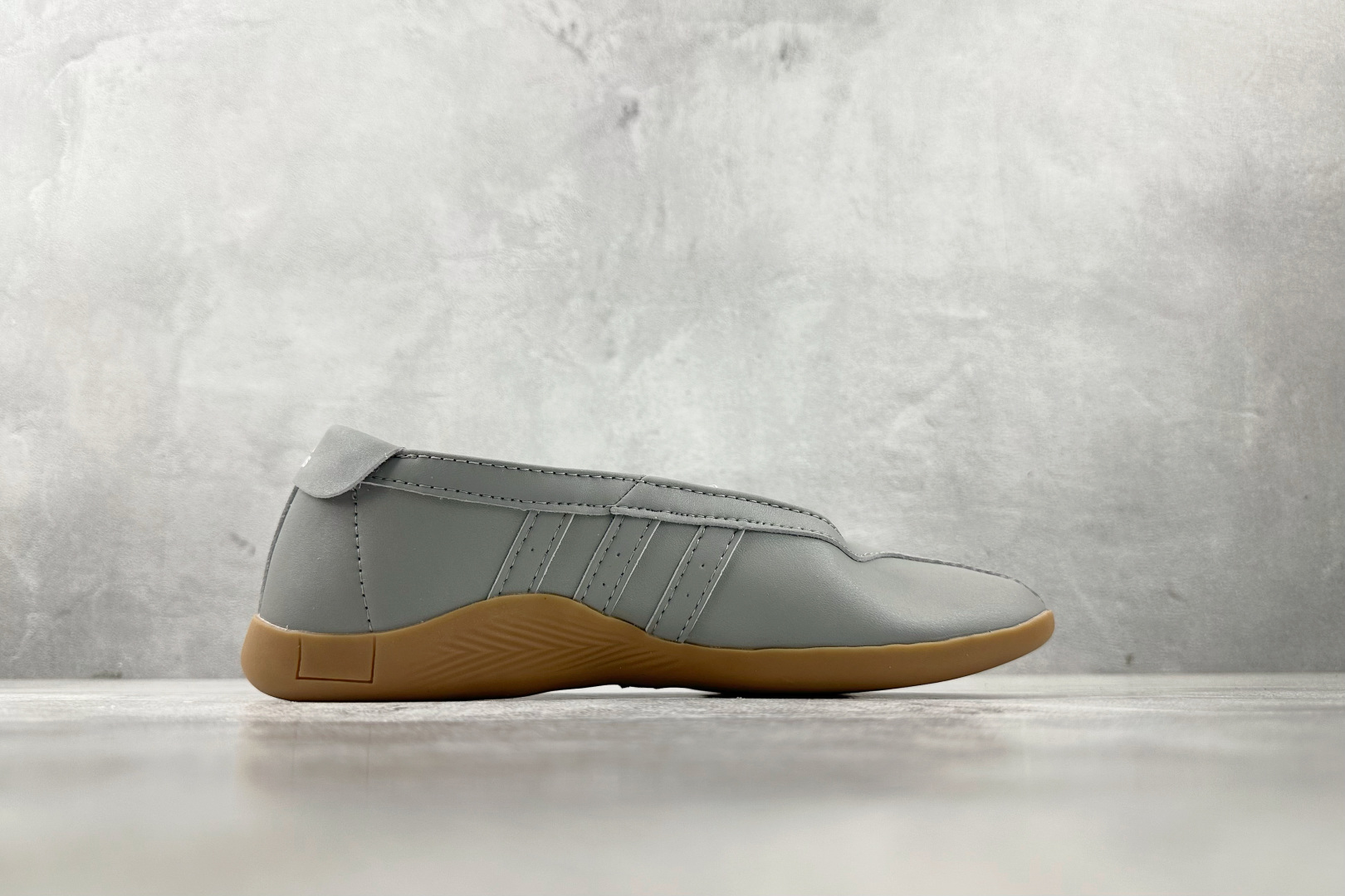 200 adidas originals Taekwondo MEI 银色 JR7032-Chinese UA Cheap High Quatity Brand Clothes Bags handbags Sneakers wholesale wholesaler seller from China Factory suppliers Fashion Clothing Shoes best Quality Beautiful Price 200 adidas originals Taekwondo MEI 银色 JR7032