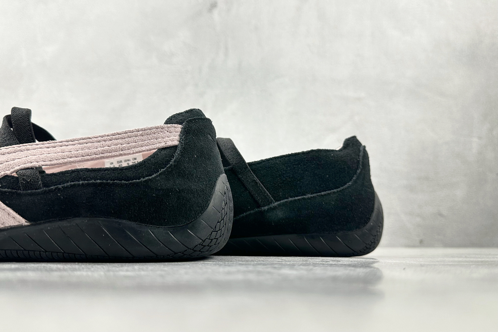 150 平台爆款 PUMA speedcat Ballet 黑粉色 401287-02-Chinese UA Cheap High Quatity Brand Clothes Bags handbags Sneakers wholesale wholesaler seller from China Factory suppliers Fashion Clothing Shoes best Quality Beautiful Price 150 平台爆款 PUMA speedcat Ballet 黑粉色 401287-02