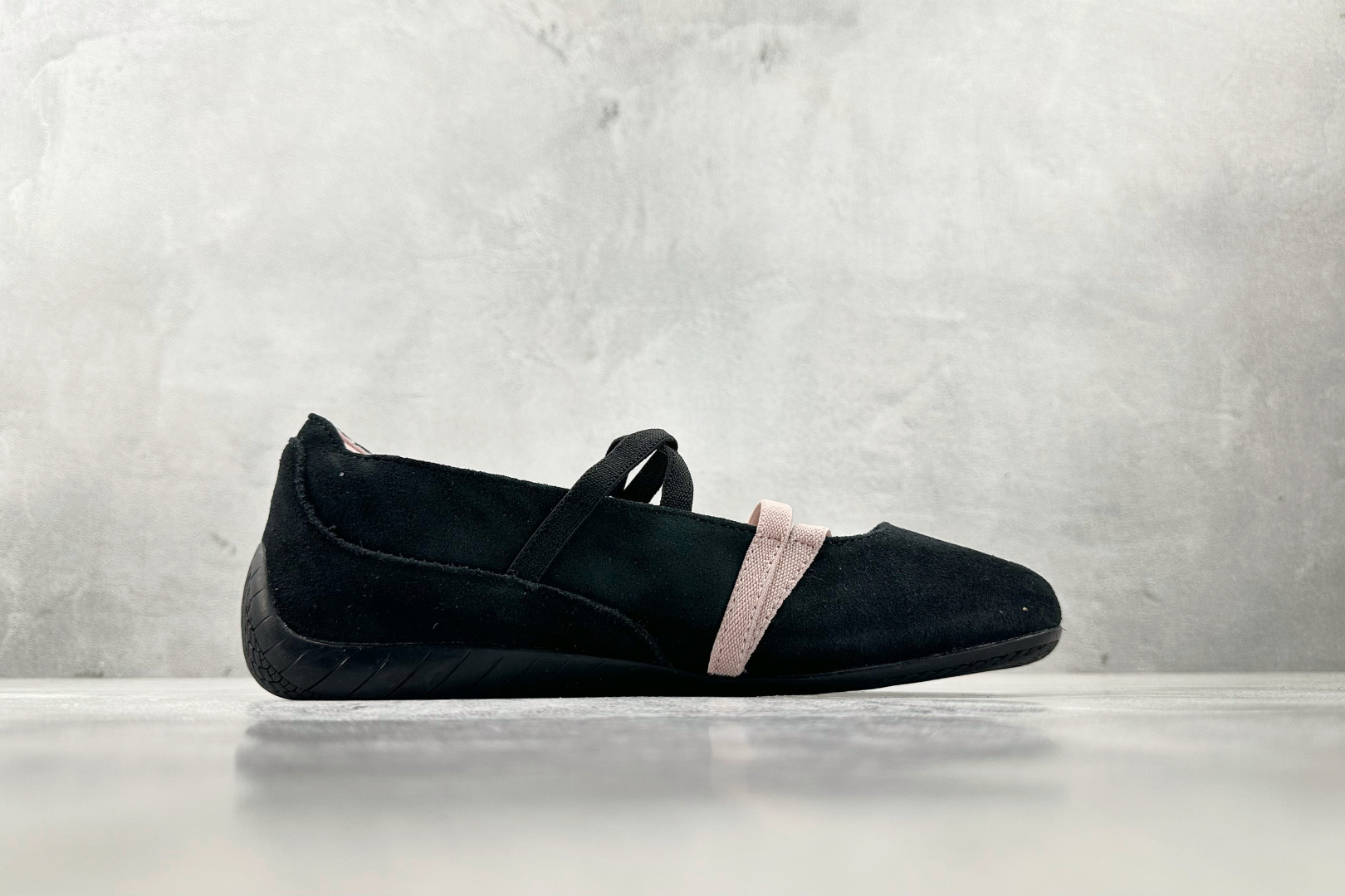 150 平台爆款 PUMA speedcat Ballet 黑粉色 401287-02-Chinese UA Cheap High Quatity Brand Clothes Bags handbags Sneakers wholesale wholesaler seller from China Factory suppliers Fashion Clothing Shoes best Quality Beautiful Price 150 平台爆款 PUMA speedcat Ballet 黑粉色 401287-02