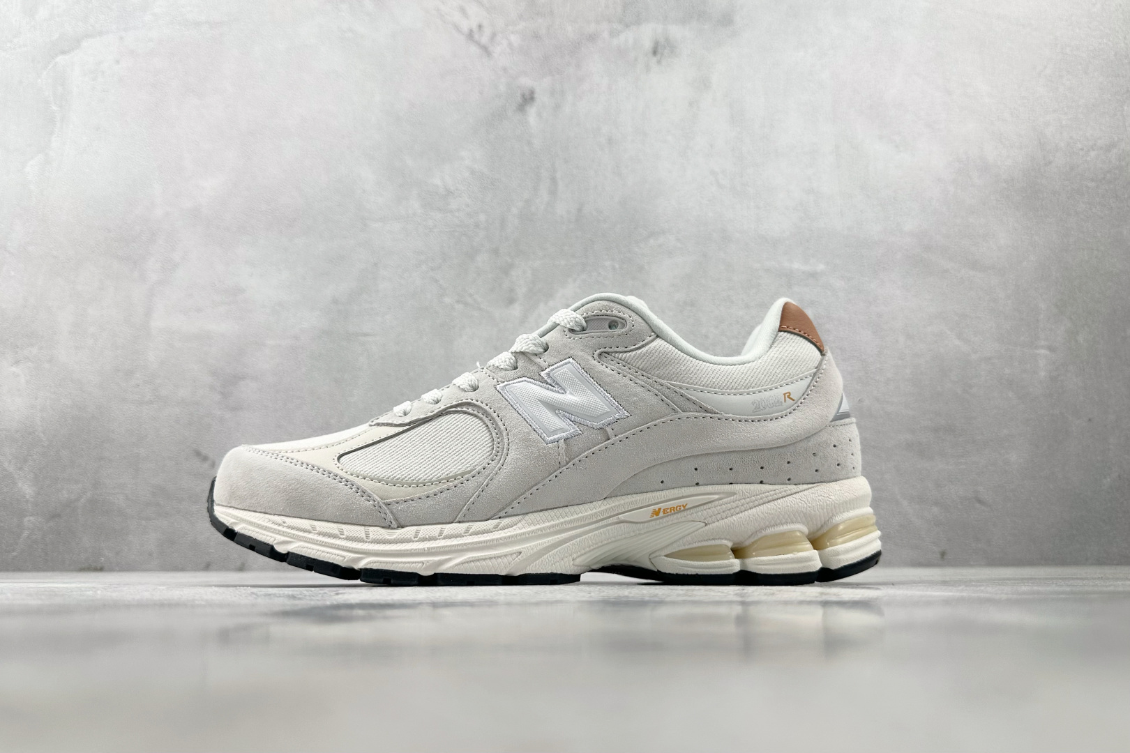  C 版大厂出品 配色 New Balance NB 2002R 系列