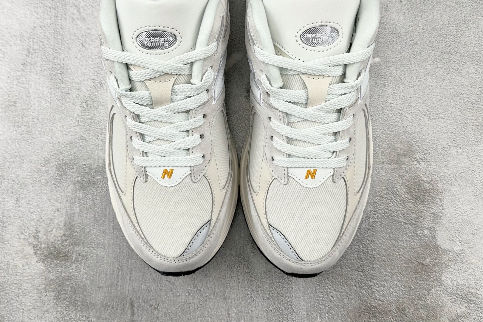 240 大厂出品 New Balance NB 2002R 米色 M2002REC