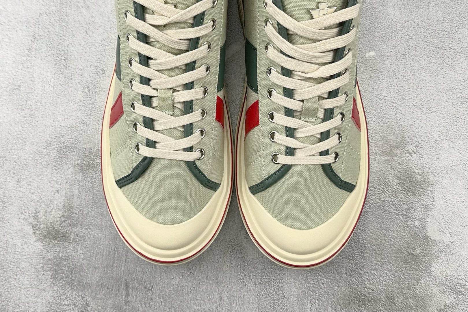 260 Bottega Veneta葆蝶家 Eli 绿色 827556V5JG1-Chinese UA Cheap High Quatity Brand Clothes Bags handbags Sneakers wholesale wholesaler seller from China Factory suppliers Fashion Clothing Shoes best Quality Beautiful Price 260 Bottega Veneta葆蝶家 Eli 绿色 827556V5JG1