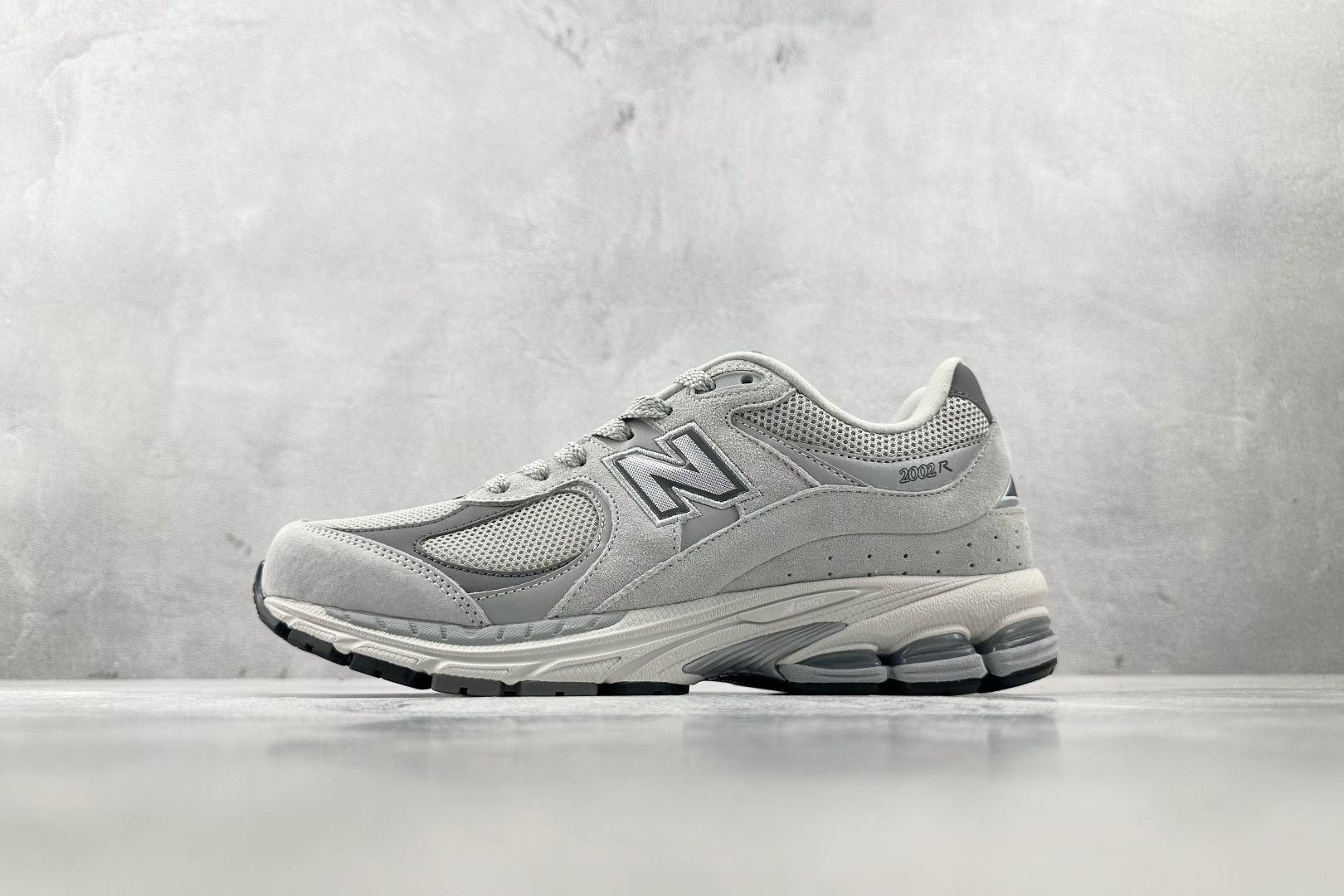  C 版大厂出品 配色 New Balance NB 2002R 系列