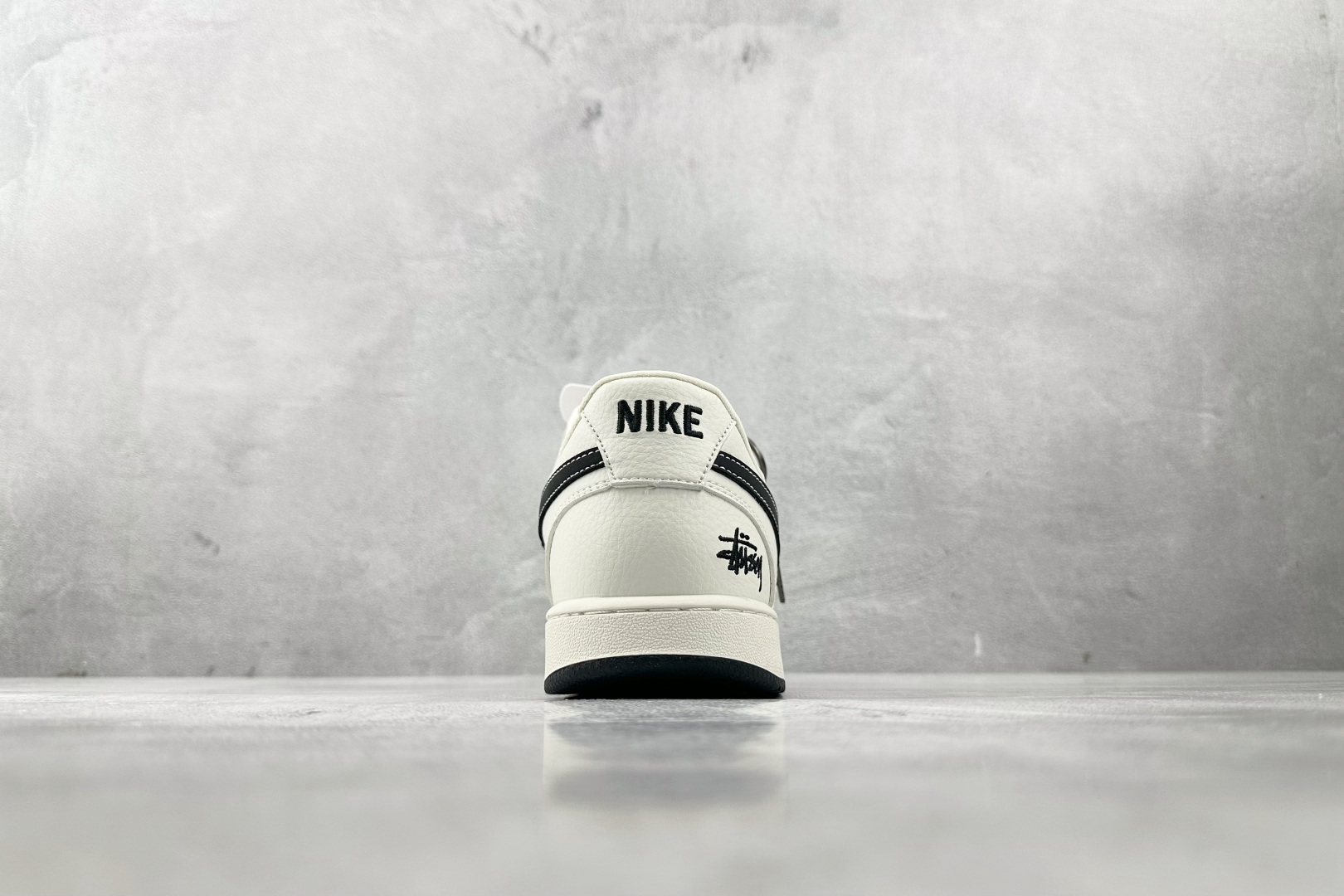 260 Nike Air Force 斯图西 联名 米白黑 CS5288-017-Chinese UA Cheap High Quatity Brand Clothes Bags handbags Sneakers wholesale wholesaler seller from China Factory suppliers Fashion Clothing Shoes best Quality Beautiful Price 260 Nike Air Force 斯图西 联名 米白黑 CS5288-017