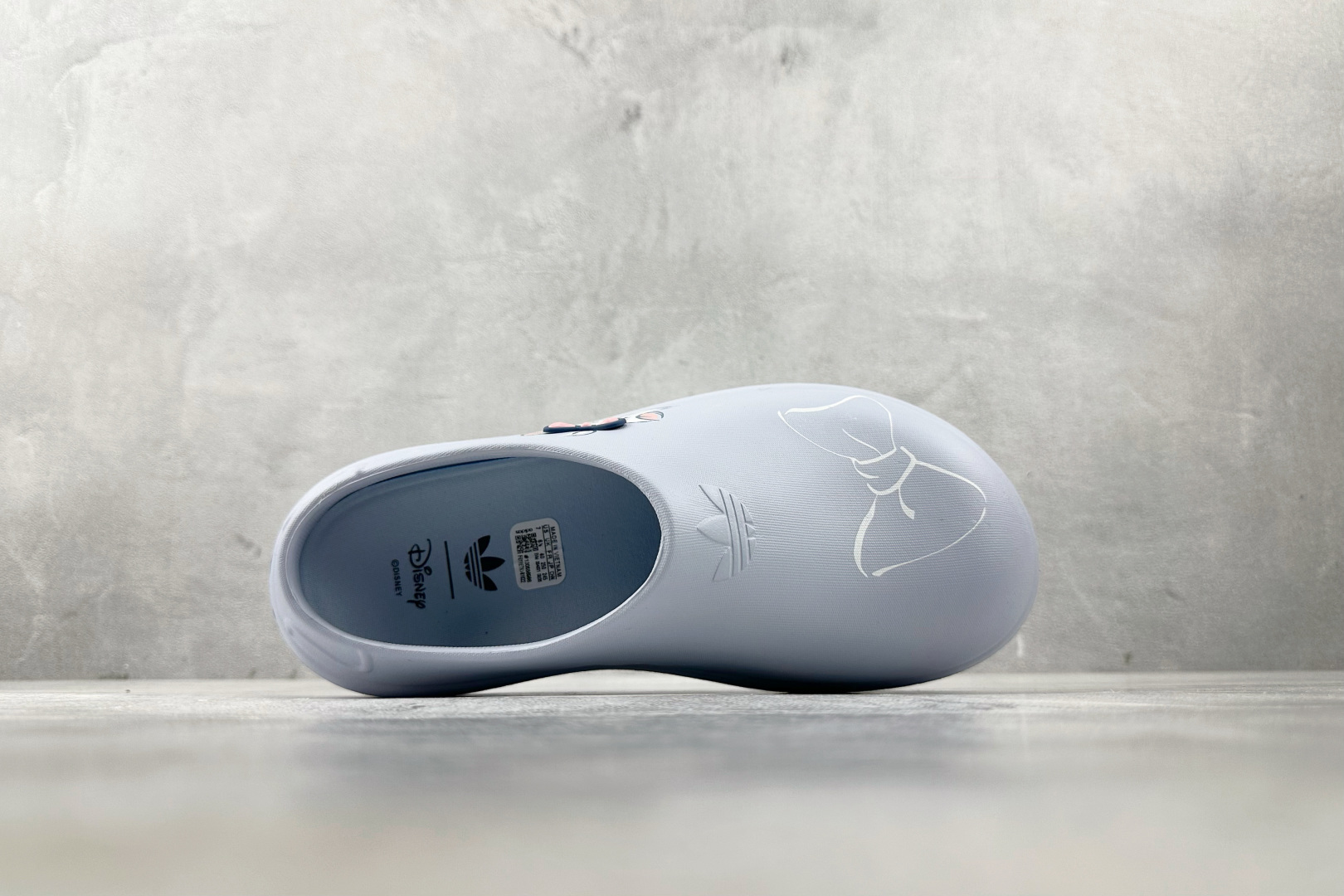 120 迪士尼《猫儿历险记》× adidas originals ADIFOMSTAN MULE 蓝色 JR4245-Chinese UA Cheap High Quatity Brand Clothes Bags handbags Sneakers wholesale wholesaler seller from China Factory suppliers Fashion Clothing Shoes best Quality Beautiful Price 120 迪士尼《猫儿历险记》× adidas originals ADIFOMSTAN MULE 蓝色 JR4245