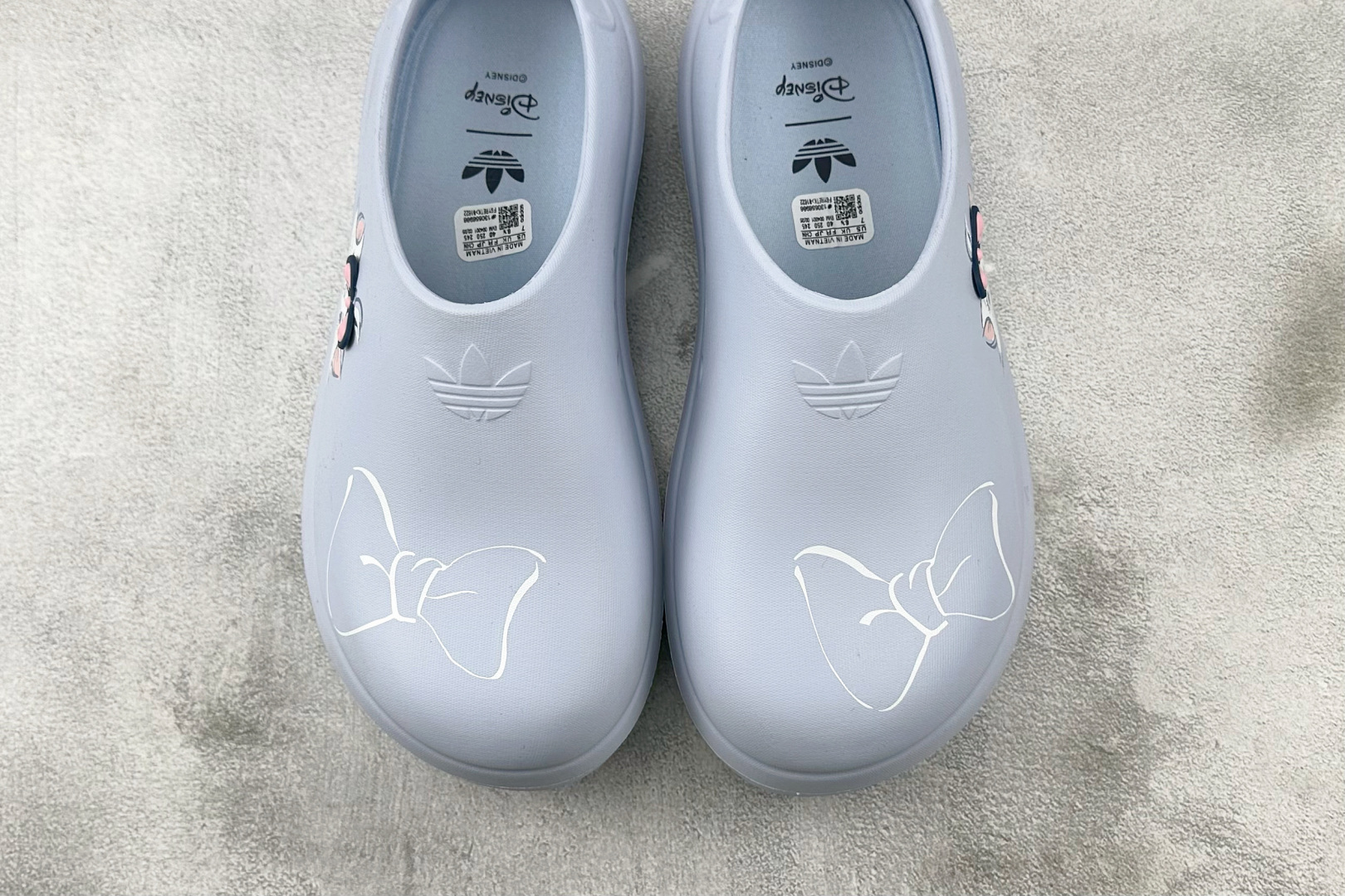 120 迪士尼《猫儿历险记》× adidas originals ADIFOMSTAN MULE 蓝色 JR4245-Chinese UA Cheap High Quatity Brand Clothes Bags handbags Sneakers wholesale wholesaler seller from China Factory suppliers Fashion Clothing Shoes best Quality Beautiful Price 120 迪士尼《猫儿历险记》× adidas originals ADIFOMSTAN MULE 蓝色 JR4245
