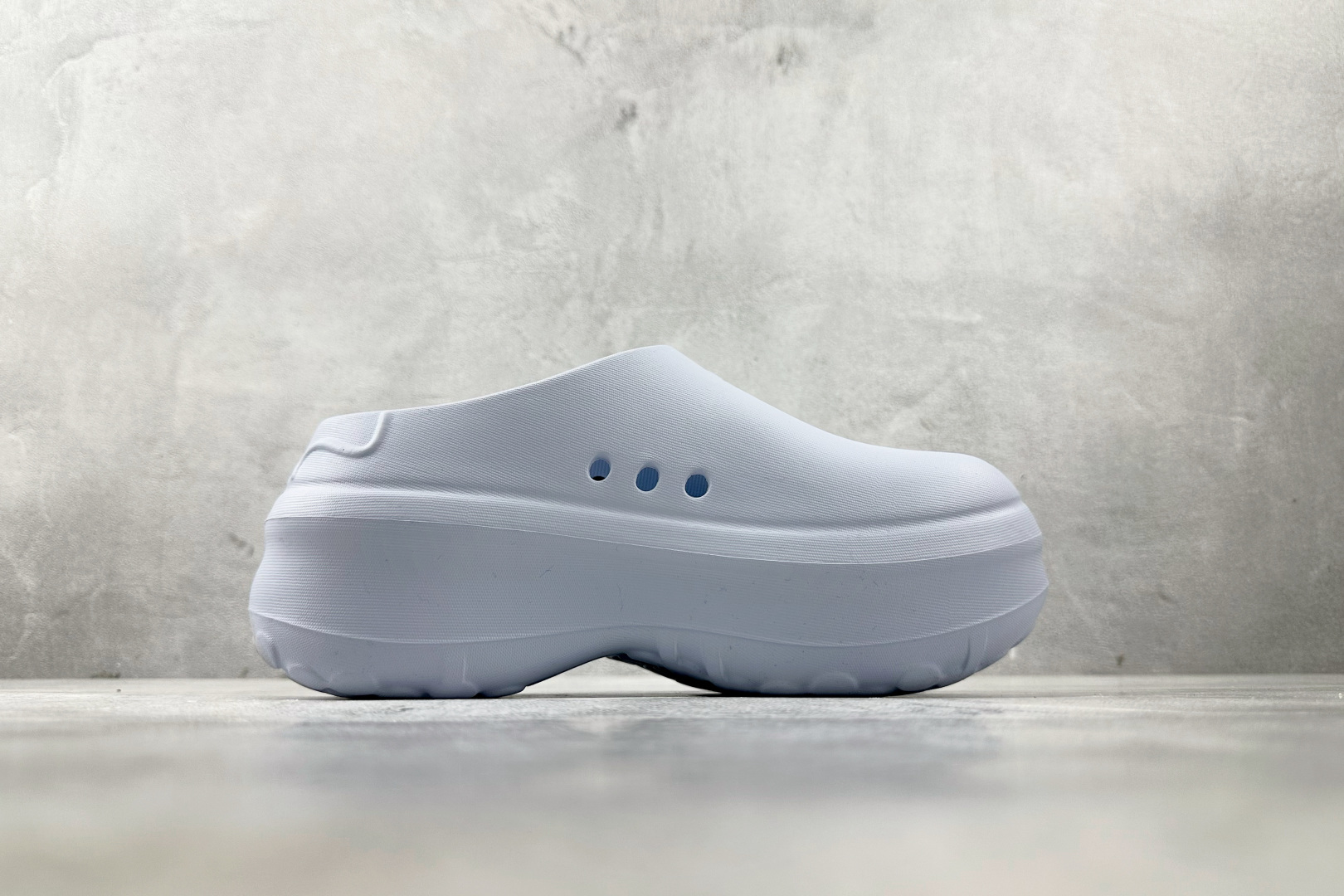 120 迪士尼《猫儿历险记》× adidas originals ADIFOMSTAN MULE 蓝色 JR4245-Chinese UA Cheap High Quatity Brand Clothes Bags handbags Sneakers wholesale wholesaler seller from China Factory suppliers Fashion Clothing Shoes best Quality Beautiful Price 120 迪士尼《猫儿历险记》× adidas originals ADIFOMSTAN MULE 蓝色 JR4245