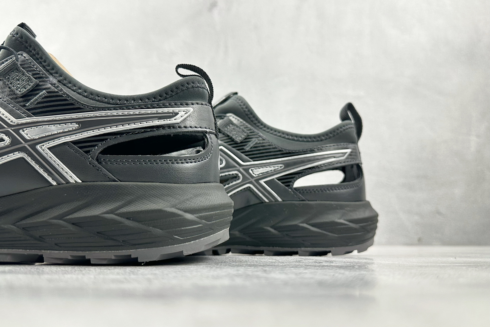 170 品质升级 Asics Gel-Sonoma SE 石墨灰 1203A670-021