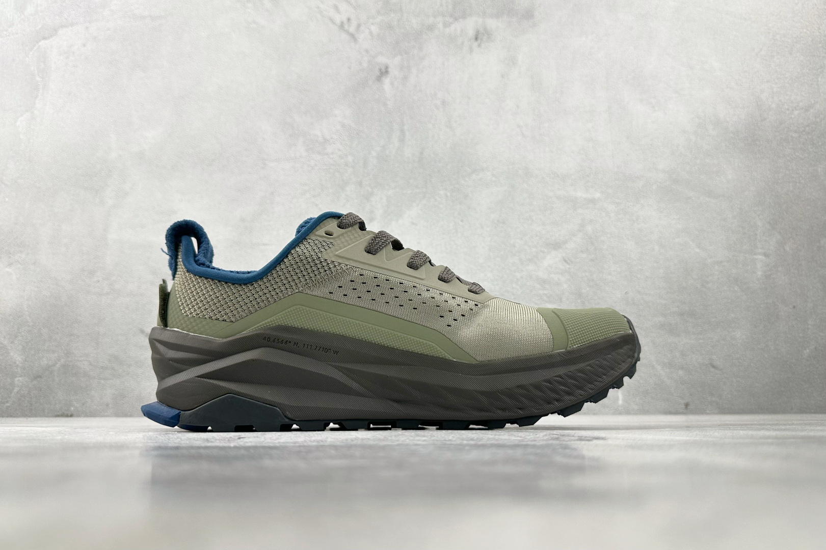 220 Altra OLYMPUS 6 米绿色 ALOA85NJ923-100-Chinese UA Cheap High Quatity Brand Clothes Bags handbags Sneakers wholesale wholesaler seller from China Factory suppliers Fashion Clothing Shoes best Quality Beautiful Price 220 Altra OLYMPUS 6 米绿色 ALOA85NJ923-100