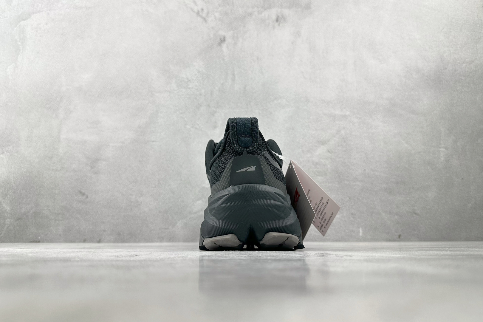 220 Altra OLYMPUS 6 黑色 ALOA85NJ001