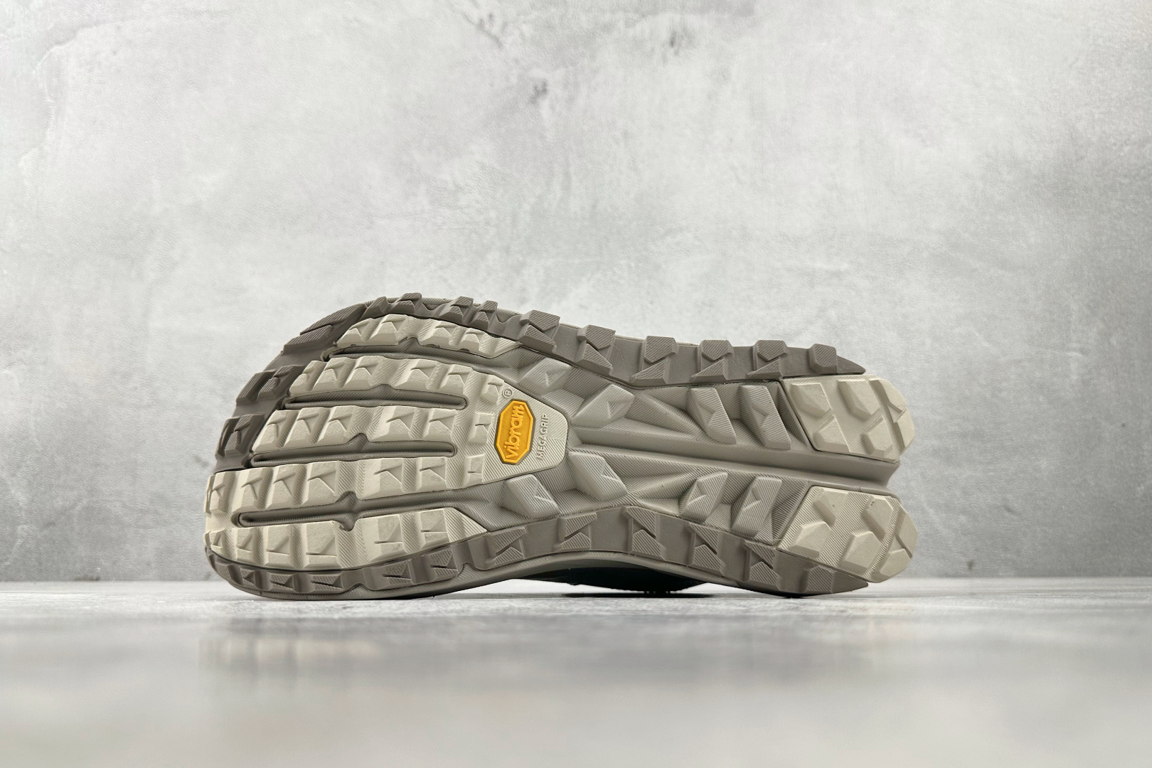 220 Altra OLYMPUS 6 棕色 AL0A85NJ921