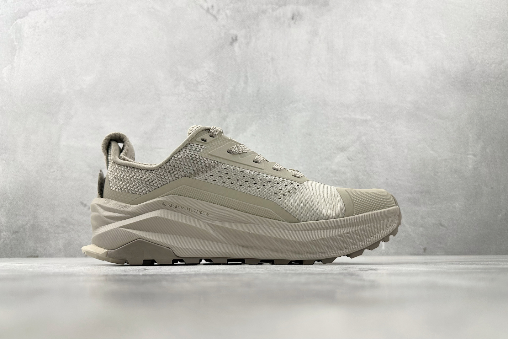 220 Altra OLYMPUS 6 棕色 AL0A85NJ921