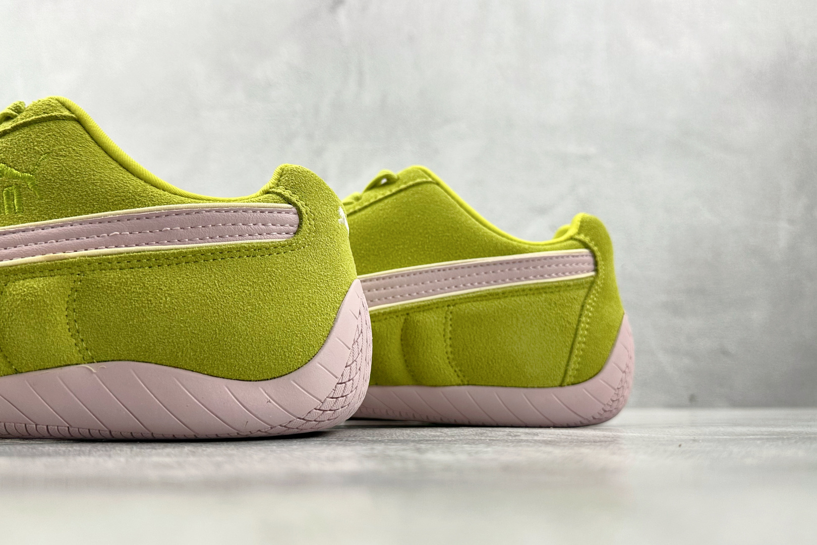 170 平台爆款 PUMA Speedcat 绿色 401657-01-Chinese UA Cheap High Quatity Brand Clothes Bags handbags Sneakers wholesale wholesaler seller from China Factory suppliers Fashion Clothing Shoes best Quality Beautiful Price 170 平台爆款 PUMA Speedcat 绿色 401657-01