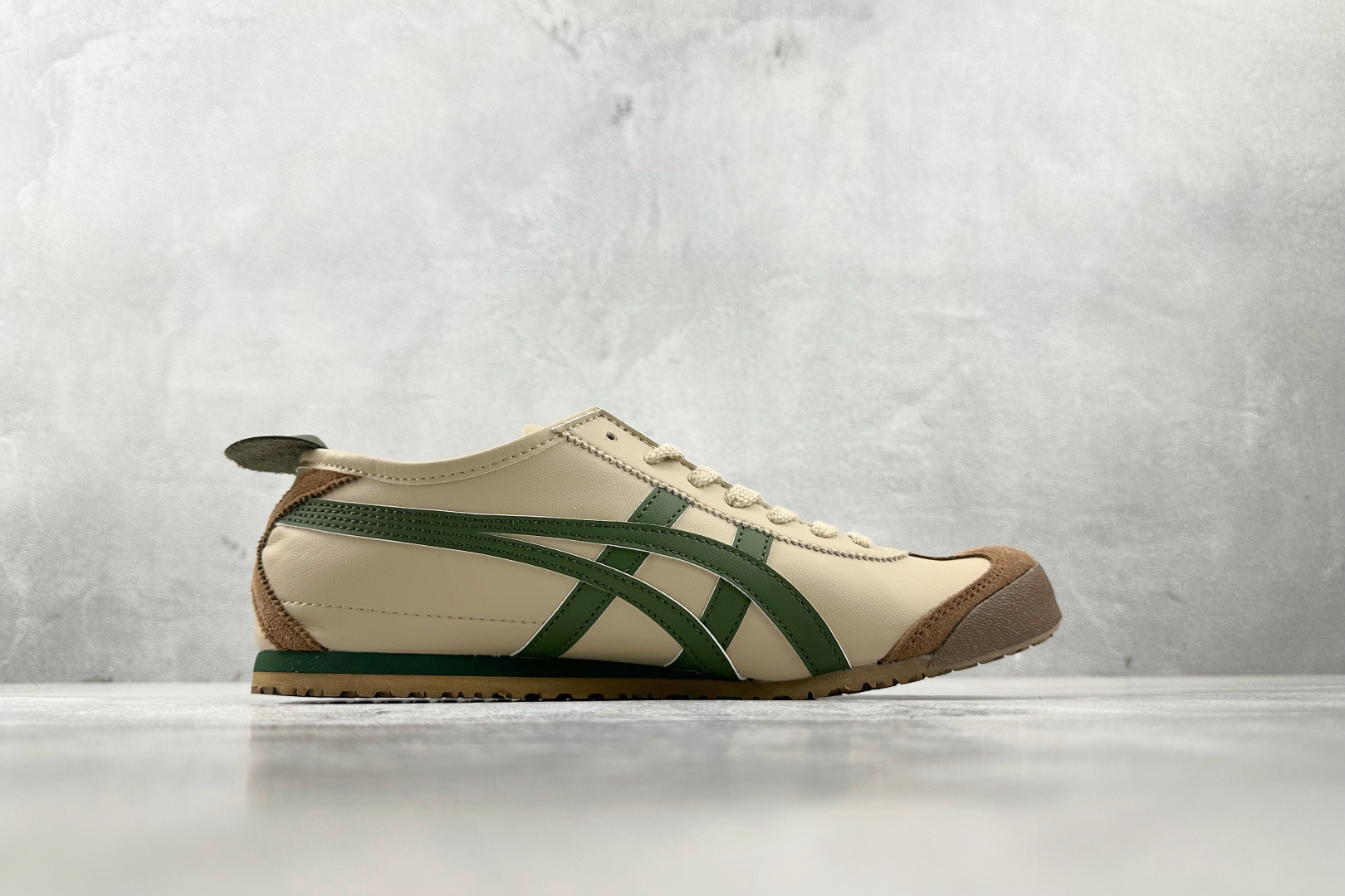 150 Onitsuka Tiger鬼塚虎 MEXICO 66 棕绿 1183C102-250-Chinese UA Cheap High Quatity Brand Clothes Bags handbags Sneakers wholesale wholesaler seller from China Factory suppliers Fashion Clothing Shoes best Quality Beautiful Price 150 Onitsuka Tiger鬼塚虎 MEXICO 66 棕绿 1183C102-250