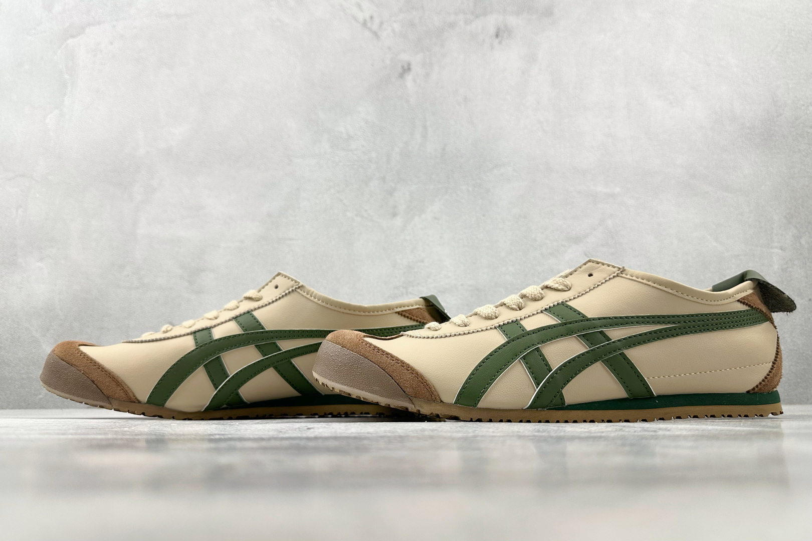 150 Onitsuka Tiger鬼塚虎 MEXICO 66 棕绿 1183C102-250-Chinese UA Cheap High Quatity Brand Clothes Bags handbags Sneakers wholesale wholesaler seller from China Factory suppliers Fashion Clothing Shoes best Quality Beautiful Price 150 Onitsuka Tiger鬼塚虎 MEXICO 66 棕绿 1183C102-250