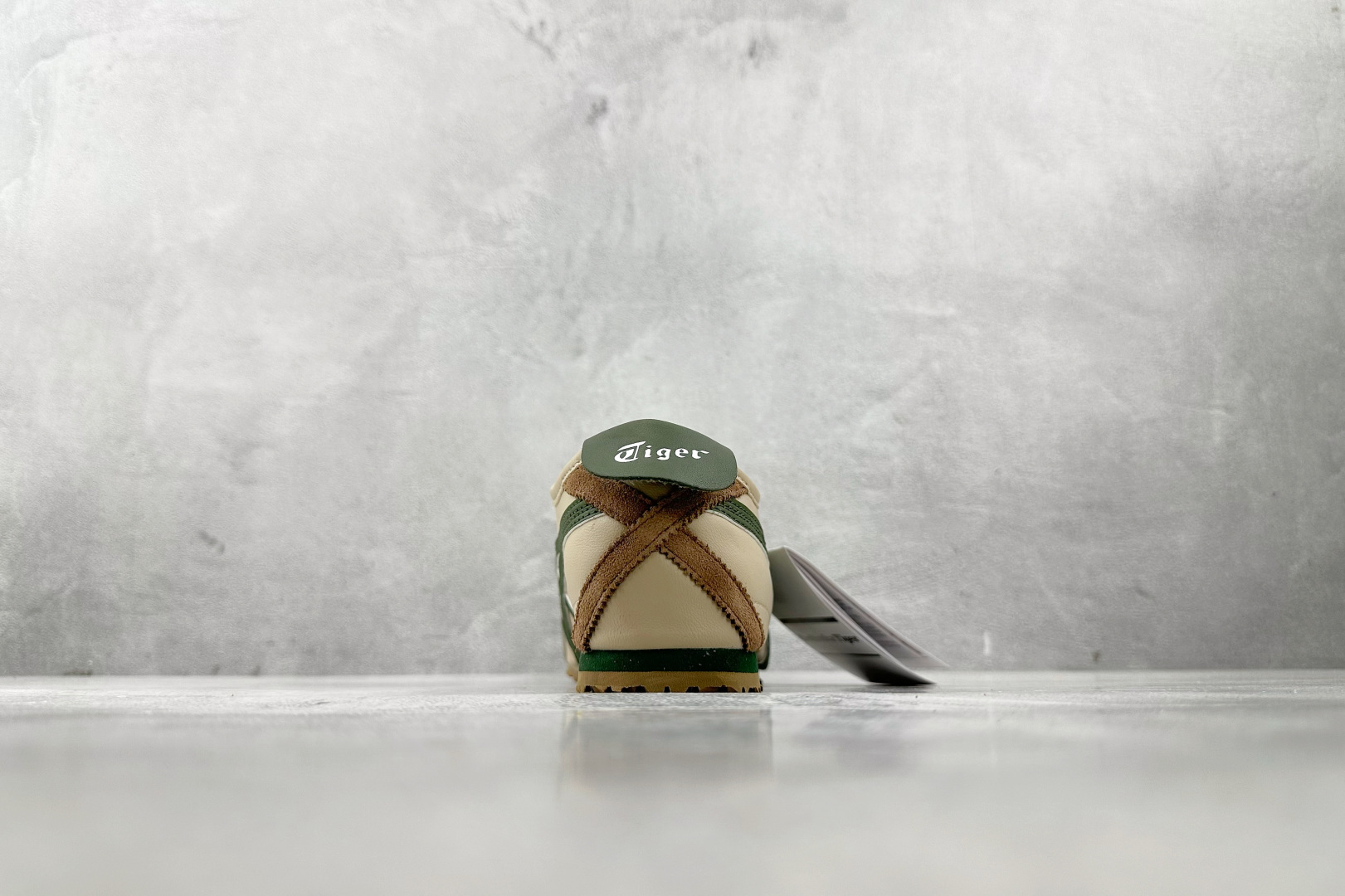 150 Onitsuka Tiger鬼塚虎 MEXICO 66 棕绿 1183C102-250-Chinese UA Cheap High Quatity Brand Clothes Bags handbags Sneakers wholesale wholesaler seller from China Factory suppliers Fashion Clothing Shoes best Quality Beautiful Price 150 Onitsuka Tiger鬼塚虎 MEXICO 66 棕绿 1183C102-250