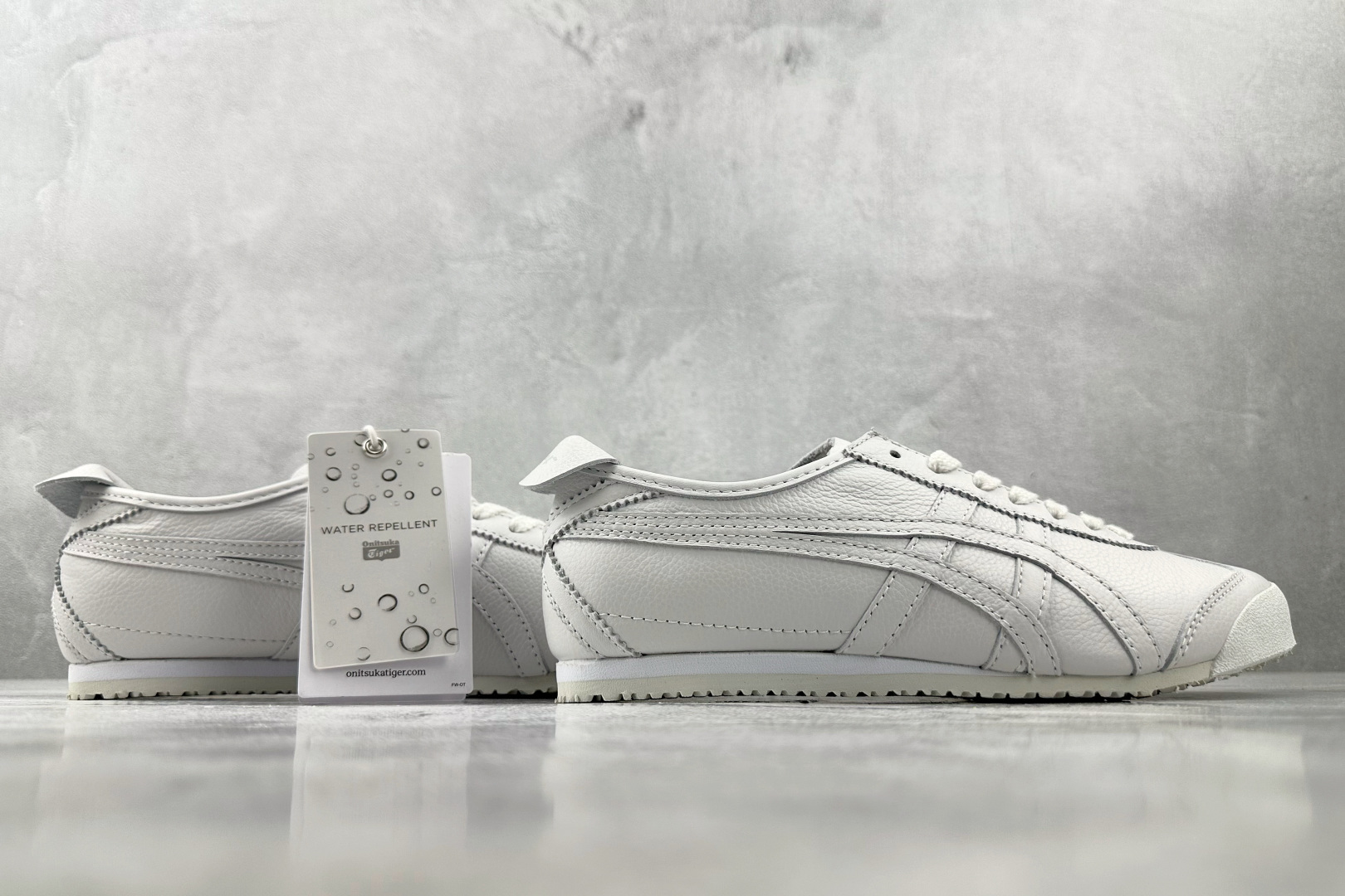 200 Onitsuka Tiger鬼塚虎 MEXICO 66 白 1183A844-100-Chinese UA Cheap High Quatity Brand Clothes Bags handbags Sneakers wholesale wholesaler seller from China Factory suppliers Fashion Clothing Shoes best Quality Beautiful Price 200 Onitsuka Tiger鬼塚虎 MEXICO 66 白 1183A844-100