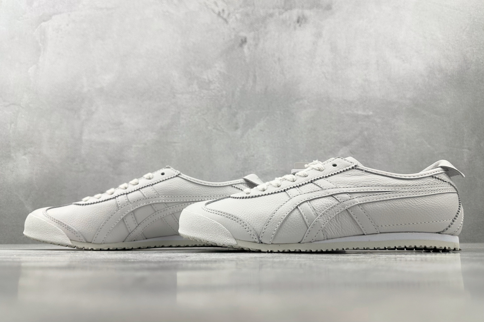 200 Onitsuka Tiger鬼塚虎 MEXICO 66 白 1183A844-100-Chinese UA Cheap High Quatity Brand Clothes Bags handbags Sneakers wholesale wholesaler seller from China Factory suppliers Fashion Clothing Shoes best Quality Beautiful Price 200 Onitsuka Tiger鬼塚虎 MEXICO 66 白 1183A844-100