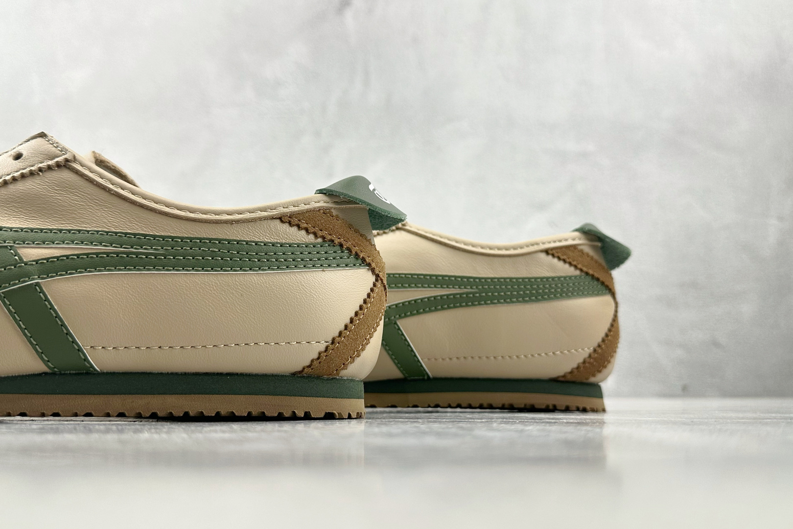 Onitsuka Tiger鬼塚虎 MEXICO 66 棕绿 1183C102-250