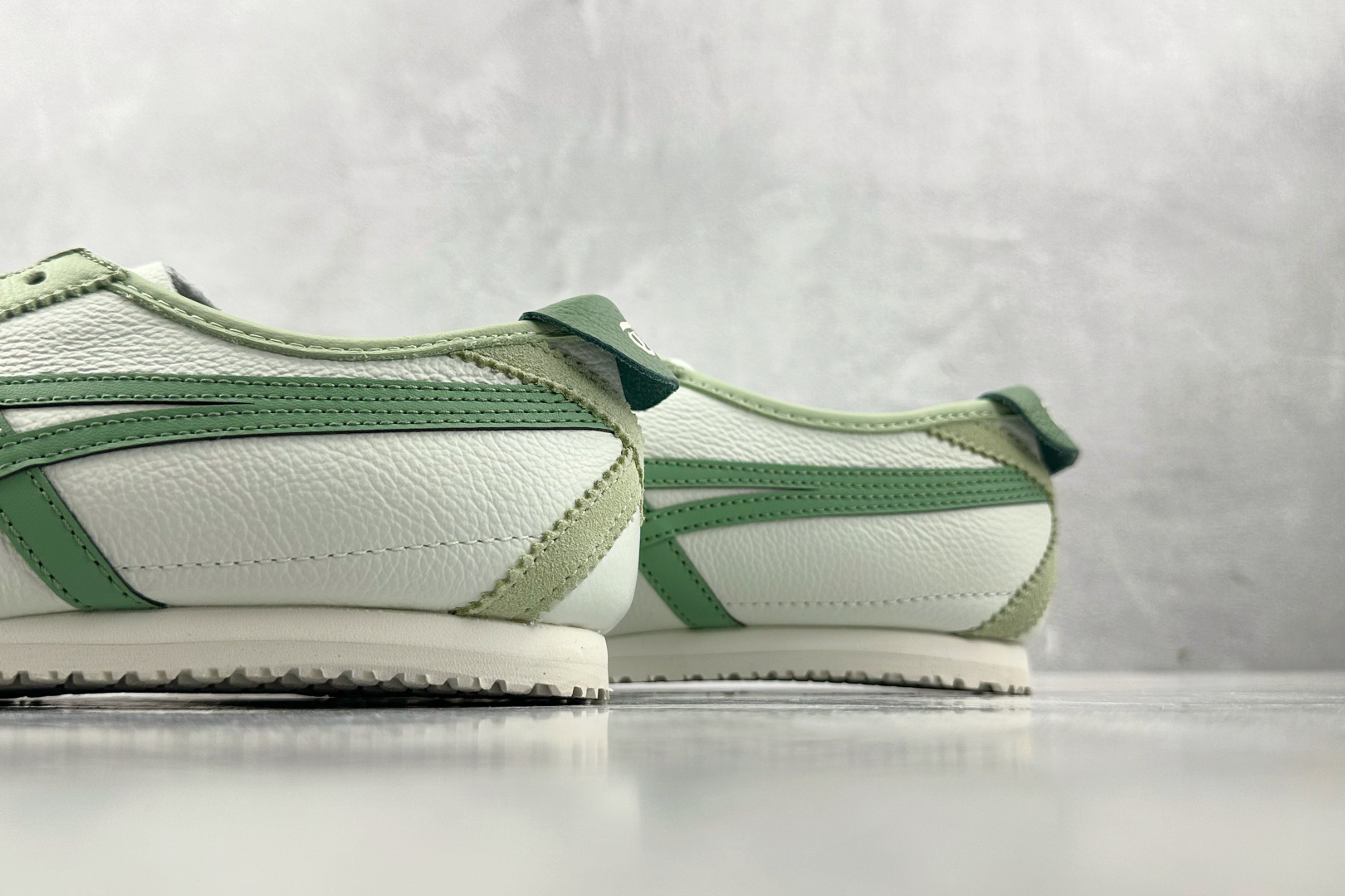 Onitsuka Tiger鬼塚虎 MEXICO 66 白绿 1183A201-304
