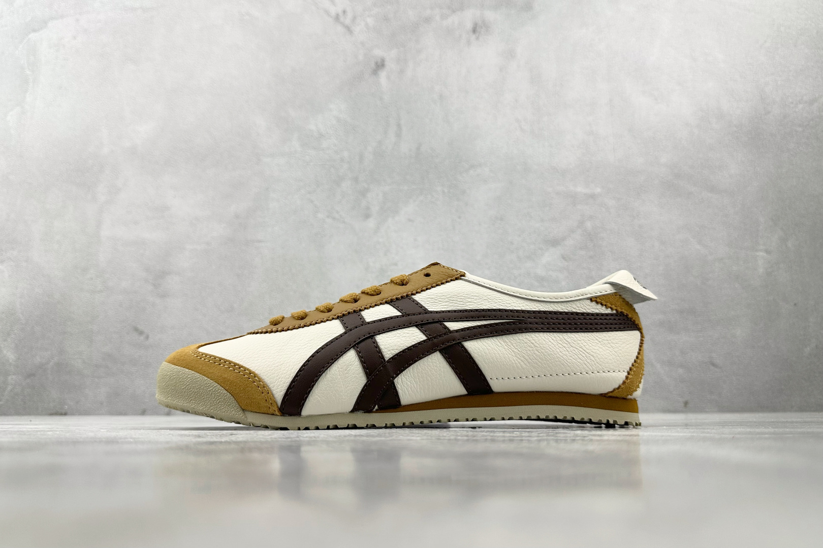 Onitsuka Tiger鬼塚虎 MEXICO 66 白棕 1183A201-117