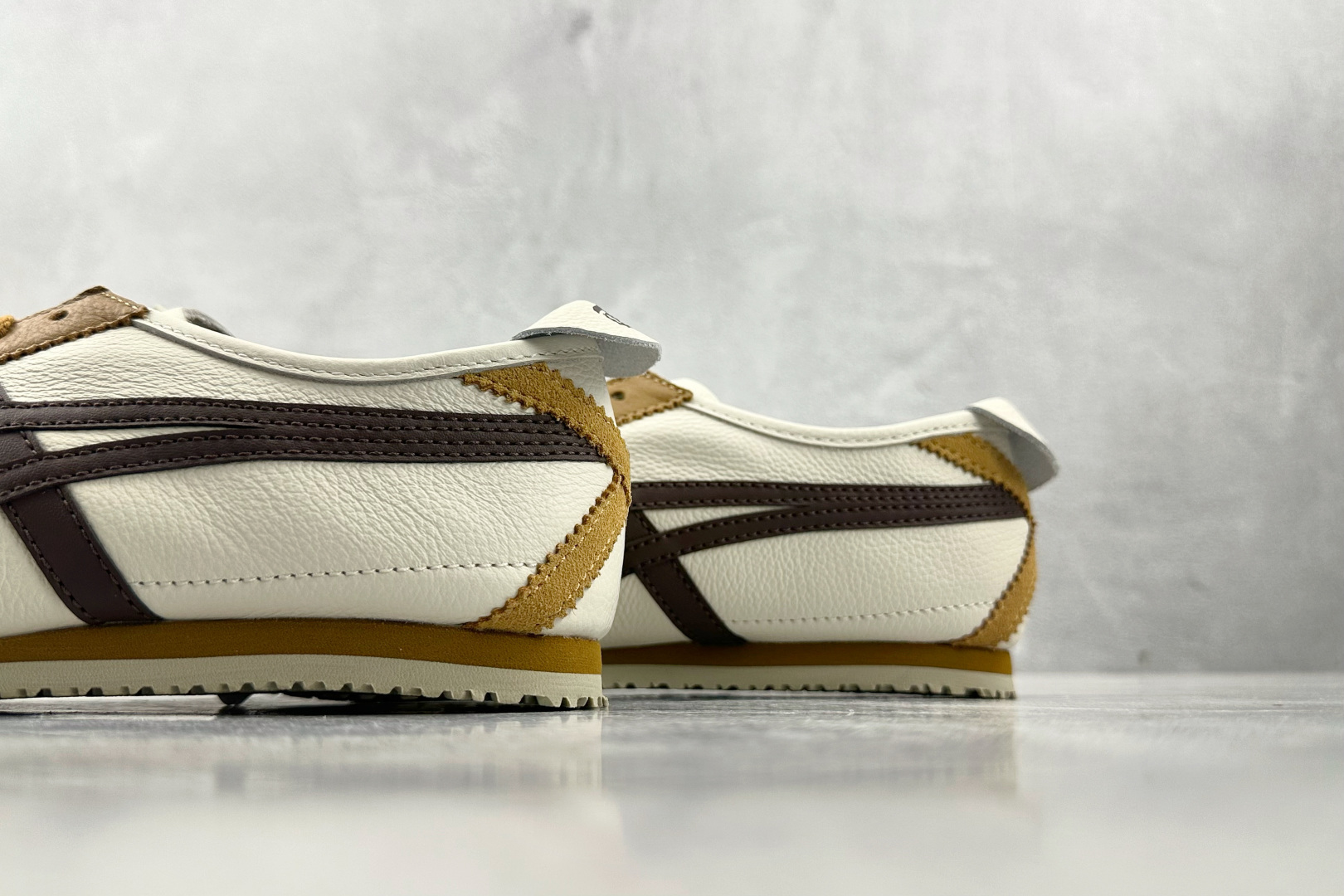 Onitsuka Tiger鬼塚虎 MEXICO 66 白棕 1183A201-117