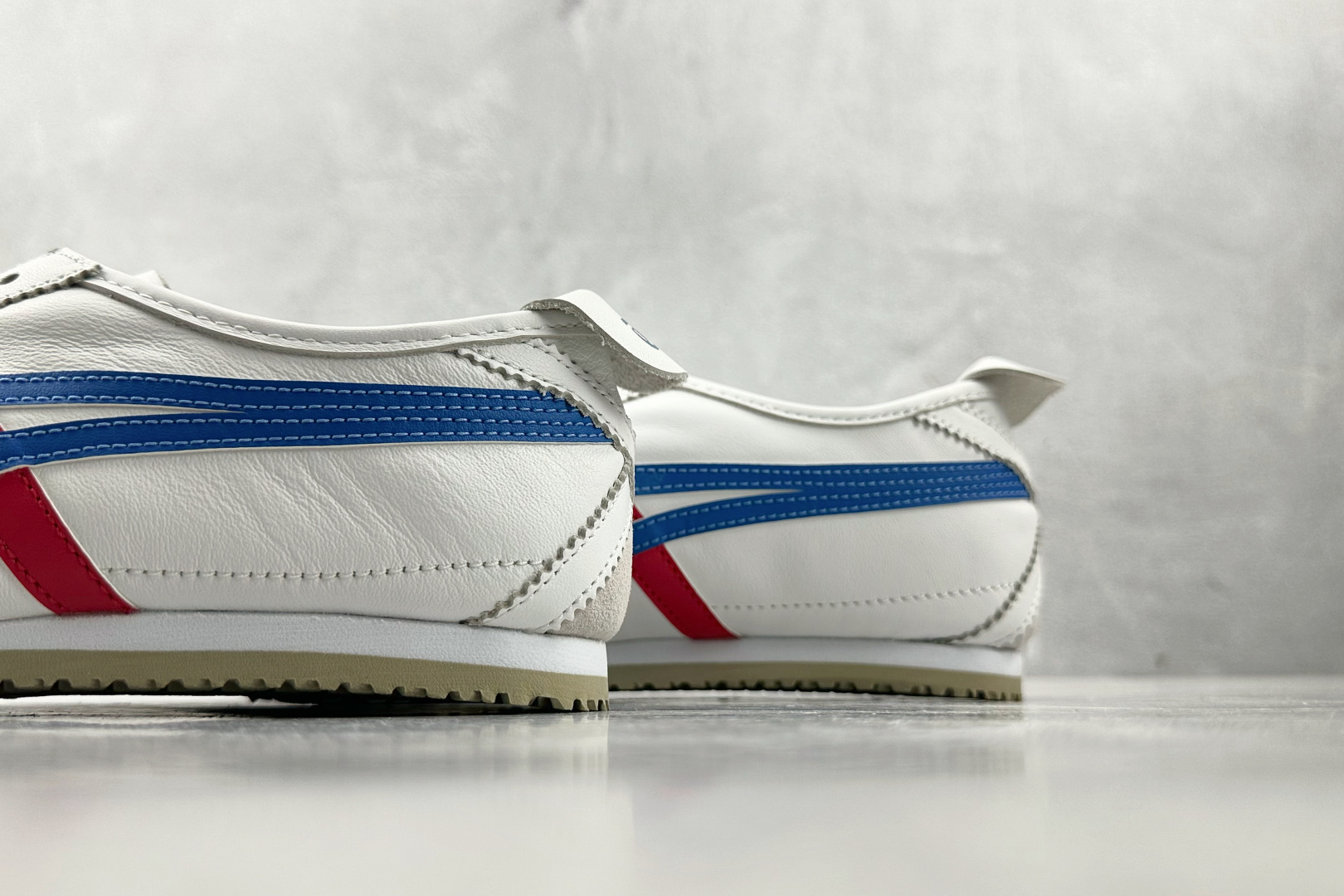 Onitsuka Tiger鬼塚虎 MEXICO 66 白蓝红 1183C102-100